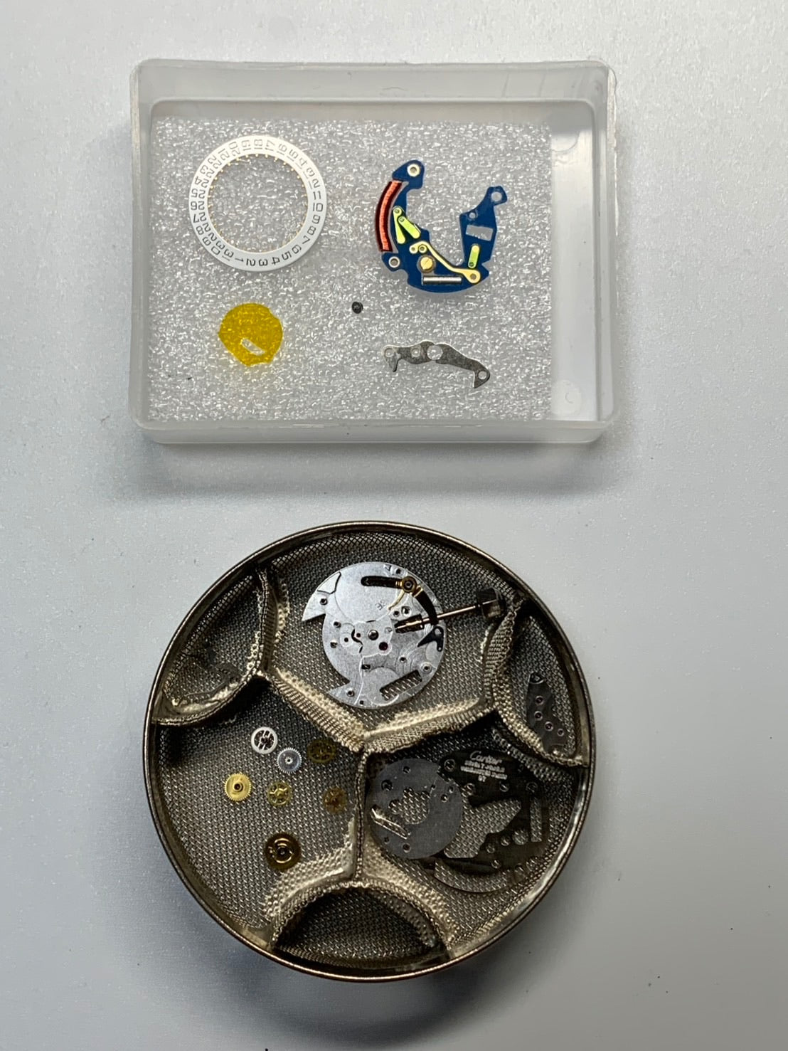 カルティエ サントス オクタゴン LM 187902 クォーツ Cal.87 SS/YG SS/YG アイボリーローマン文字盤(SWISS 表記)箱 冊子 保証書(1989年)オーバーホール済み