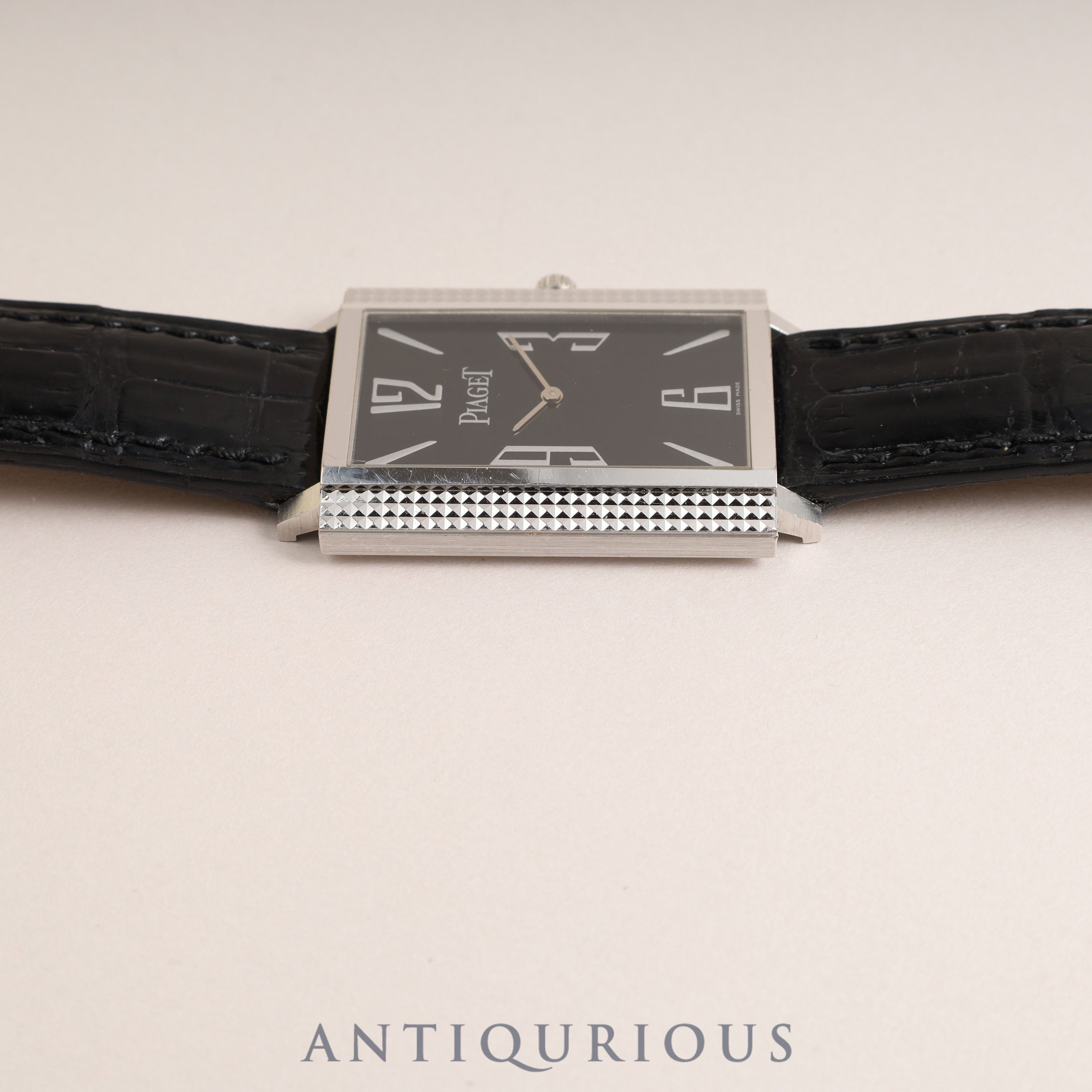 ピアジェ 1967 スクエア 90300 手巻き Cal.430P WG 革 純正尾錠(750)ブラックアラビア文字盤 オーバーホール済み