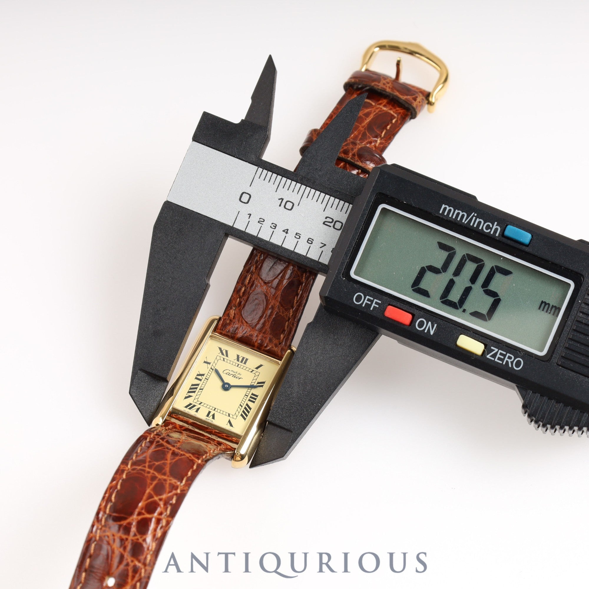 カルティエ マストタンク SM QZ アイボリーローマン文字盤 箱 保証書 1994年