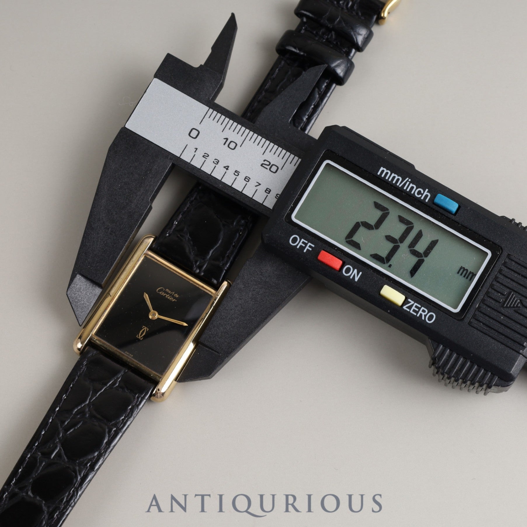 Cartier Must Tank LM Manual winding 925 Leather Genuine buckle (GP) Black onyx dial Overhauled