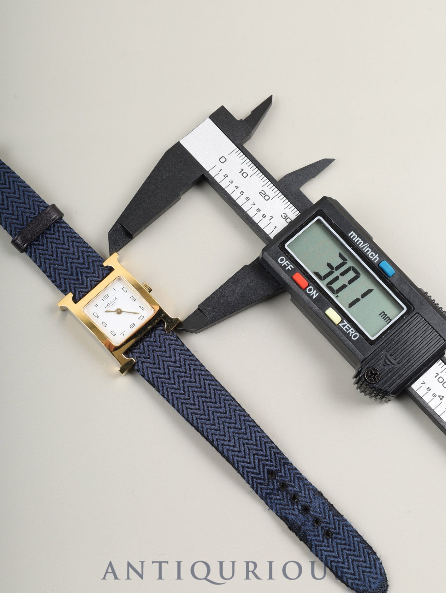 エルメス Hウォッチ HH1.201 クォーツ Cal.901.001 GP 純正ベルト 純正尾錠(GP)ホワイト文字盤 箱 カード(2019年)保存袋 オーバーホール済み