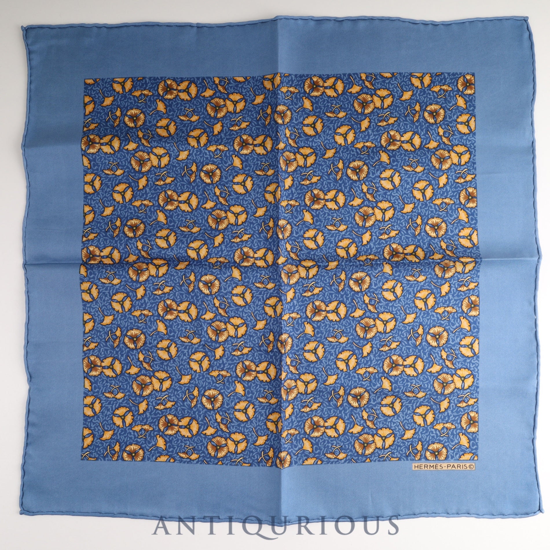 エルメス スカーフ カレ45 総柄 ブルー SILK100%