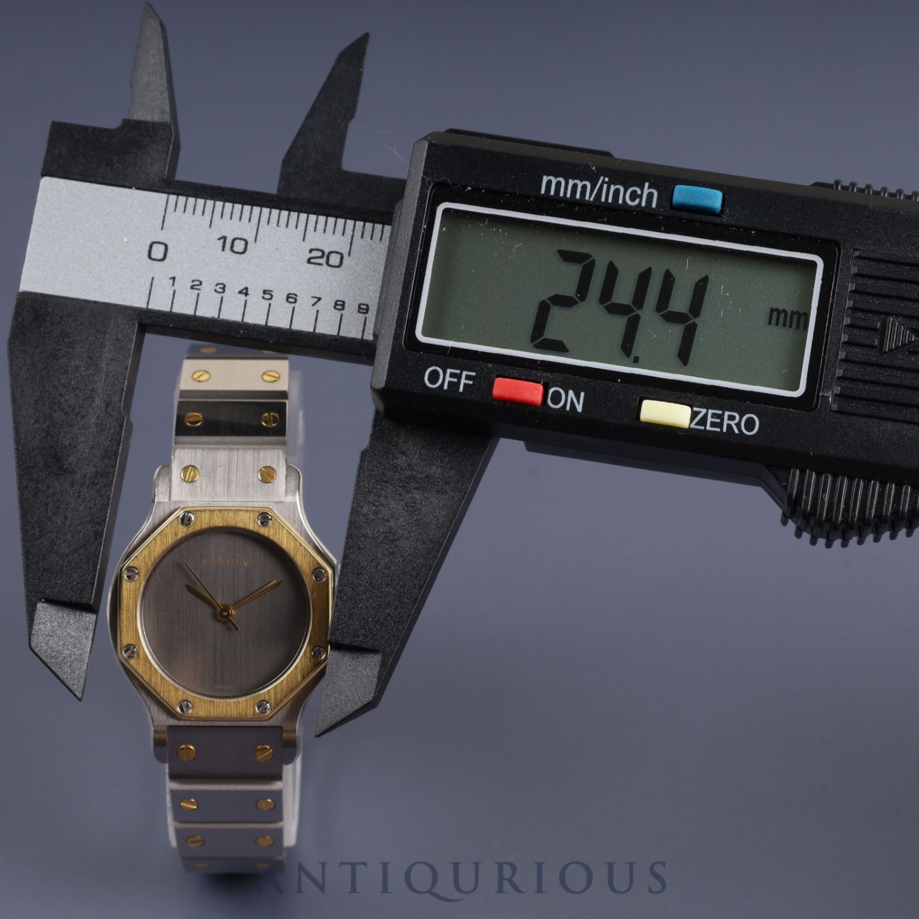 Cartier Santos Octagon SM 2039488 Automatic SS/YG SS/YG Grey ghost dial Box International lifetime warranty (1984) Complete service (full maintenance) completed at Cartier boutique