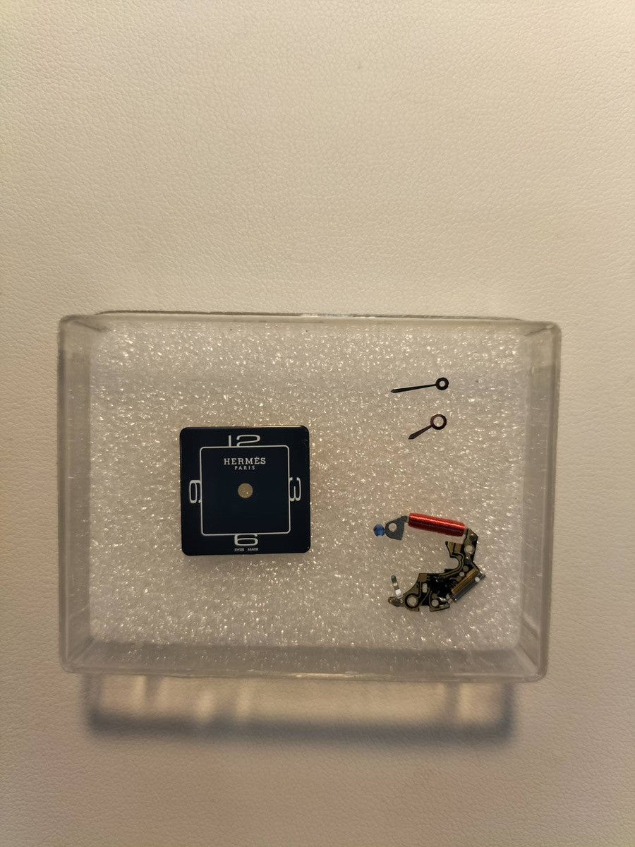 Hermès H Watch HH1.222 Quartz Caliber 901.001 Stainless Steel with Genuine Leather Strap (C Stamp: 2018) and Genuine Buckle (SS). Blue Dial. Overhauled.