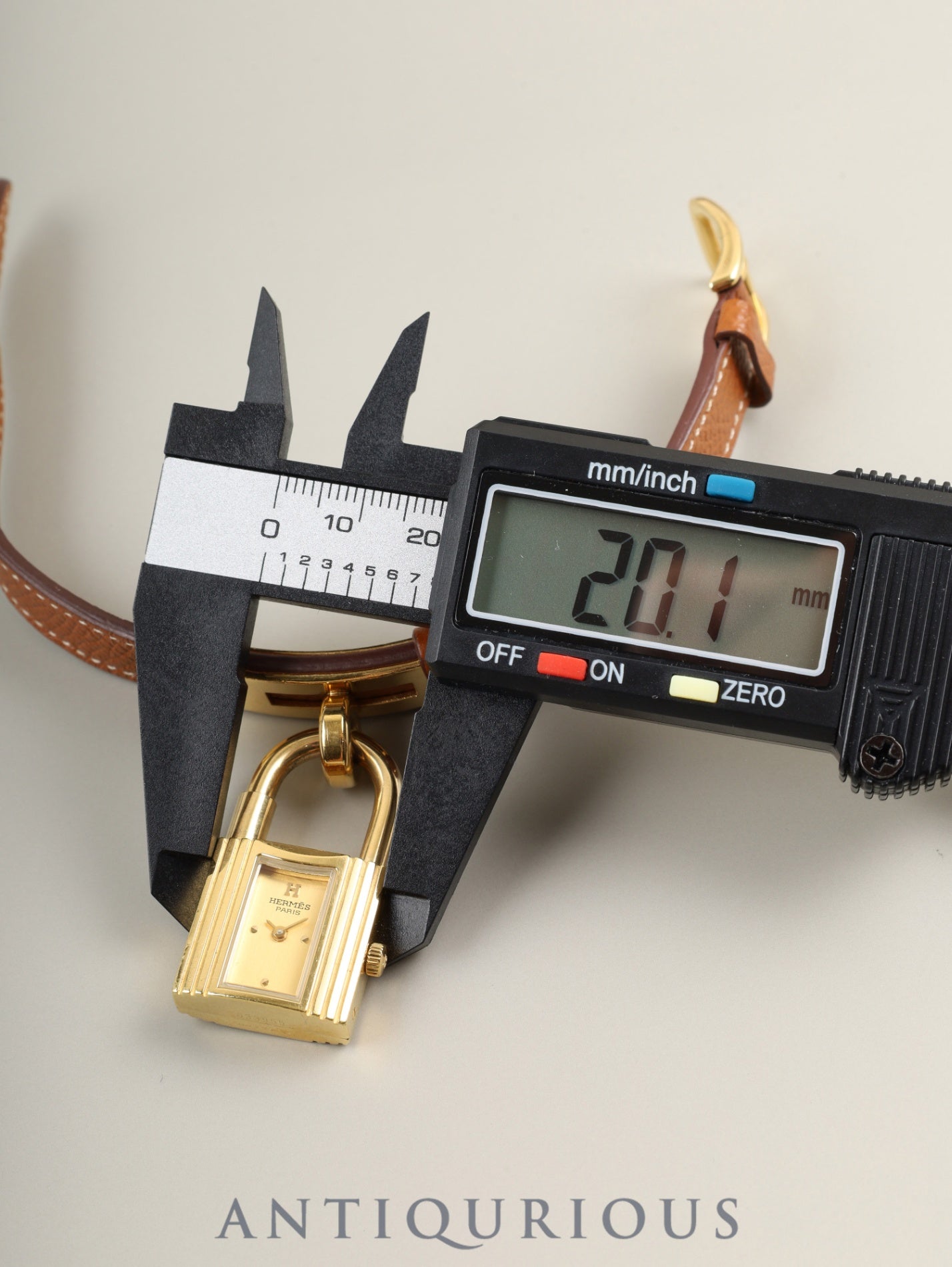 エルメス ケリーウォッチ KE1.210 クォーツ GP 純正革ベルト(D刻印:2019年) 純正尾錠(GP)シャンパン文字盤 箱 ケース 冊子 保証書(2022年) オーバーホール済み