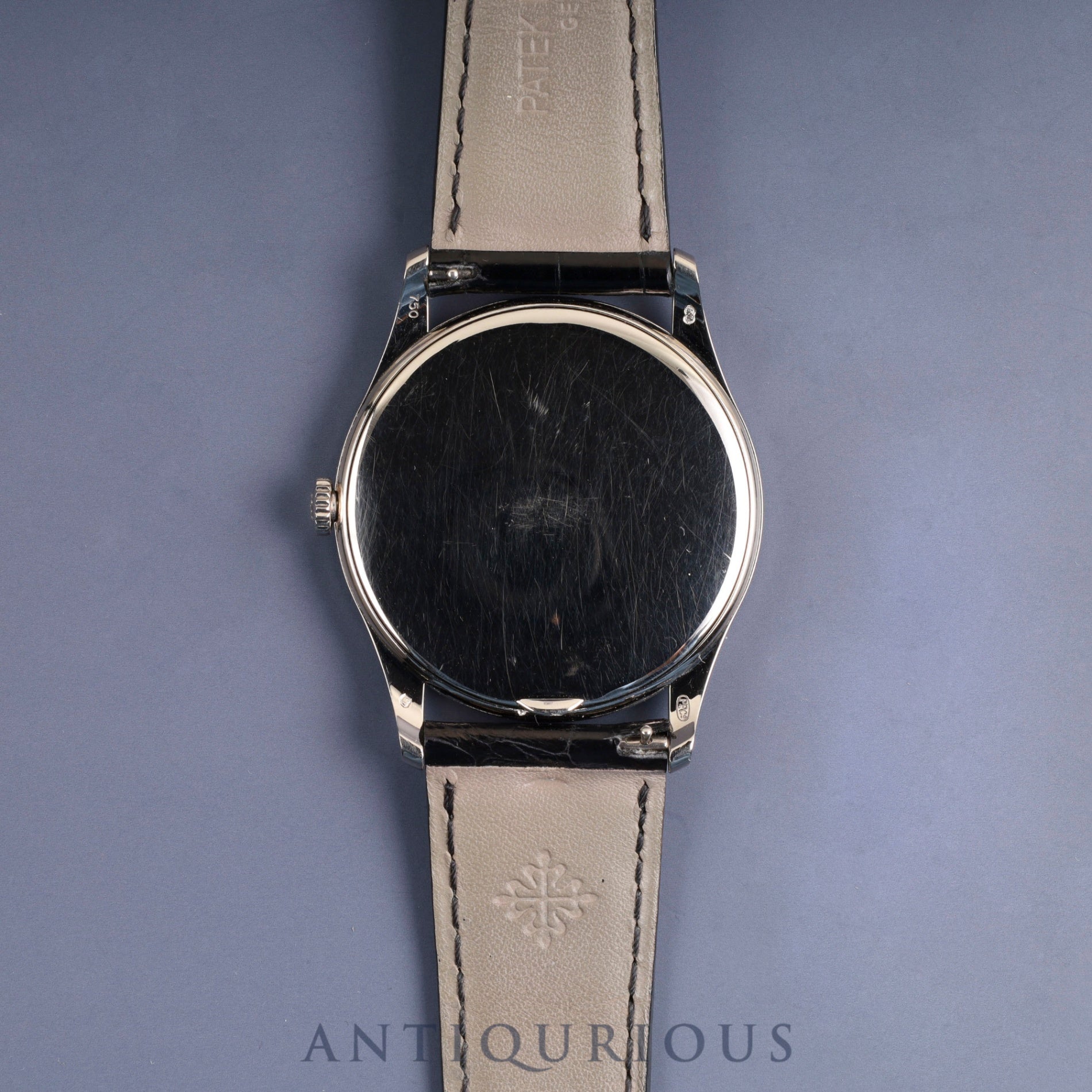 Patek Philippe Calatrava 5196G-001 Manual Winding Caliber 215PS 750 Genuine Leather Strap Genuine Buckle (750) Silver Dial Case Booklet Warranty (2015) Overhauled