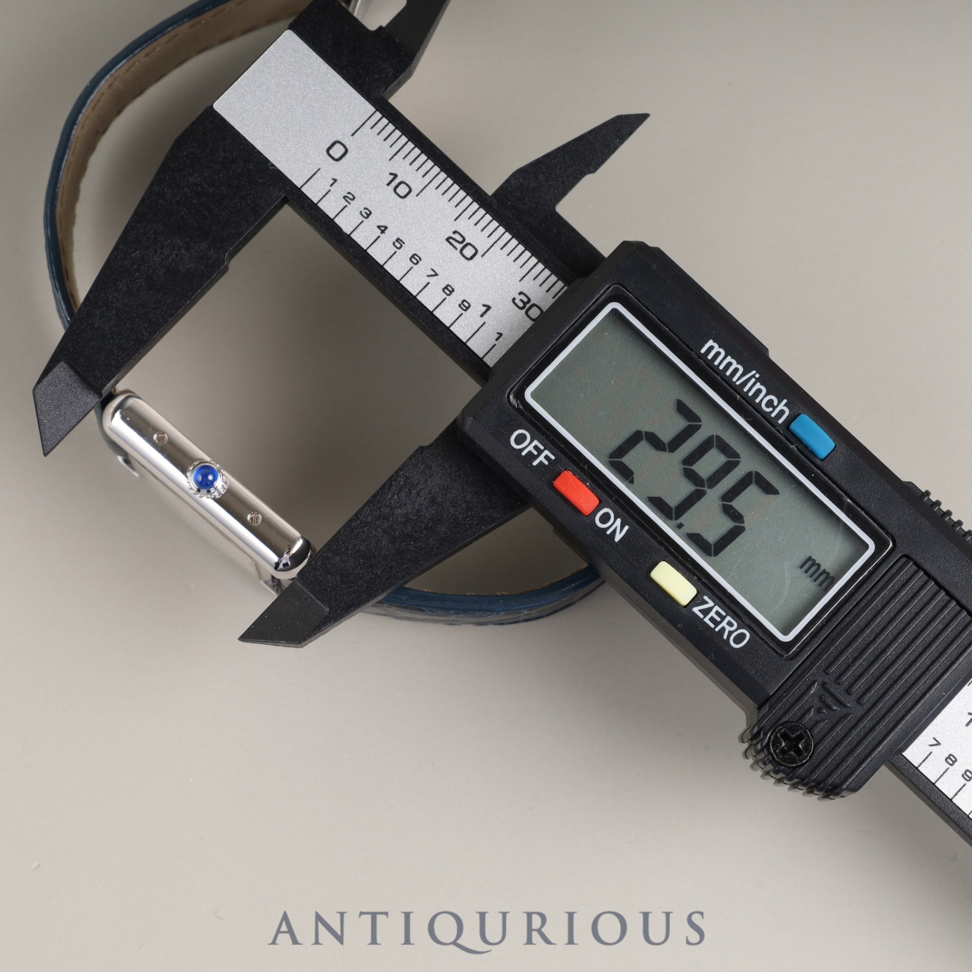 カルティエ マストタンク MM 2416 クォーツ Cal.057 SV925 純正革ベルト(使用感あり) 純正Dバックル(SS) ピンクローマン文字盤 クリスマス限定 オーバーホール済み