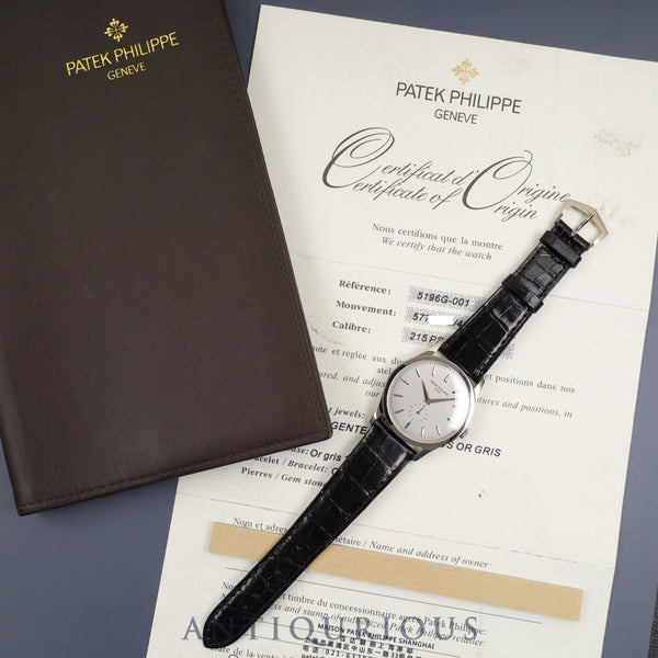 パテック・フィリップ カラトラバ 5196Gー001 手巻き Cal.215PS 750 純正革ベルト 純正尾錠(750)シルバー文字盤 ケース 冊子 保証書(2015年)オーバーホール済み