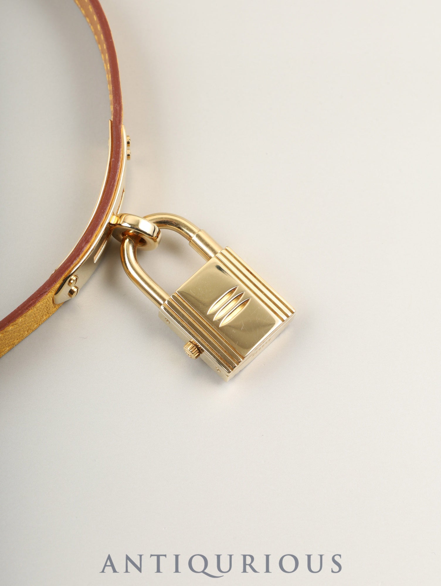 エルメス ケリーウォッチ KE1.210 クォーツ Cal.100.106 GP 純正革ベルト(□A刻印:1997年 ) 純正尾錠(GP) ホワイト文字盤 箱 ケース 冊子 保証書(2001年)オーバーホール済み