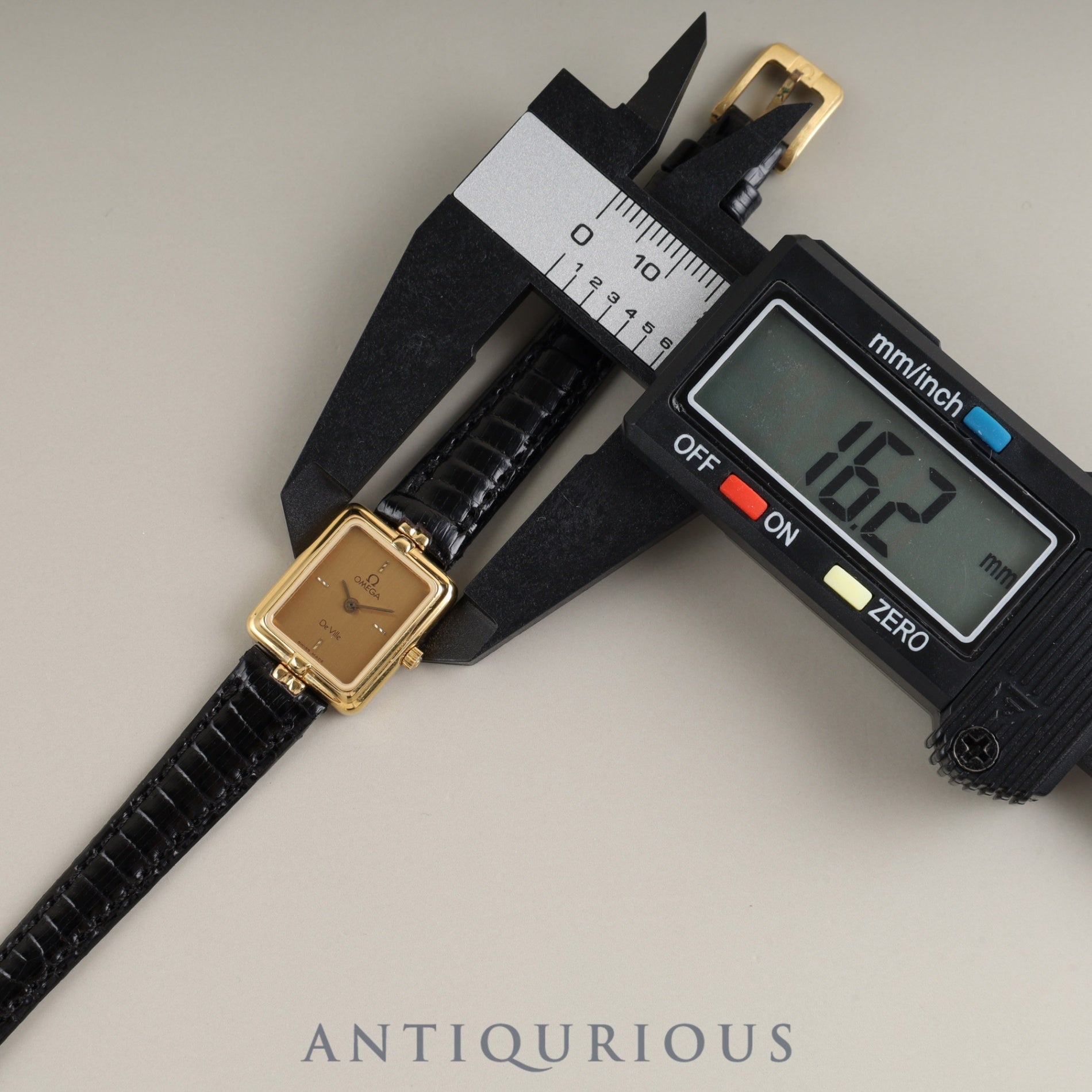 オメガ デ・ヴィル 595.0070 クォーツ Cal.- GP 革 純正尾錠(GP) シャンパン文字盤 純正ベルト オーバーホール済み