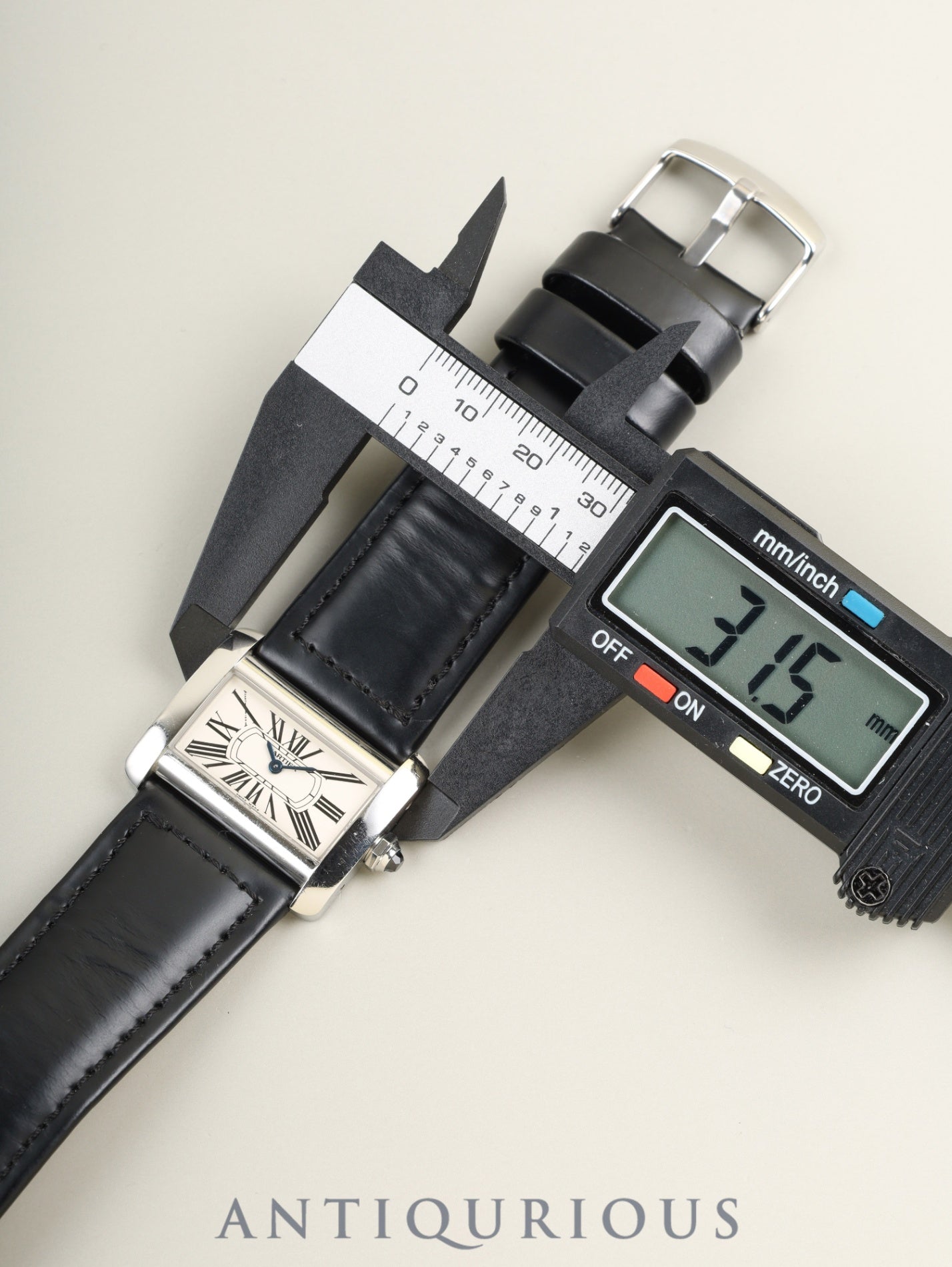 カルティエ タンク ディヴァン ミニ W6300255 / 2599 クォーツ Cal.157 SS 革 社外ピンバックル(SS)シルバーローマン文字盤 オーバーホール済み