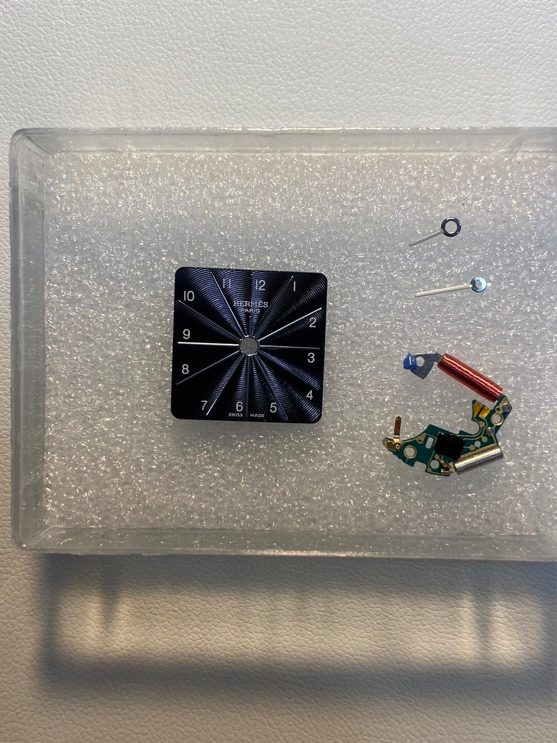 エルメス Hウォッチ HH1.210 クォーツ SS SS ブラックギョーシェ文字盤 オーバーホール済み