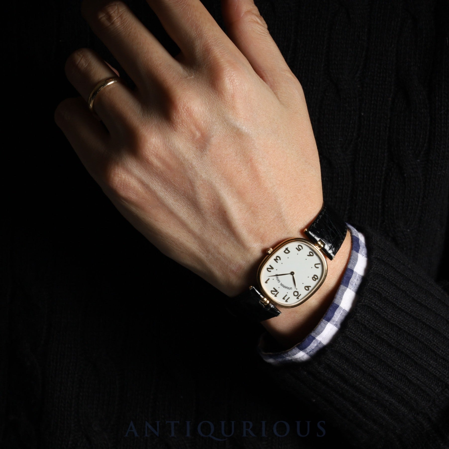 Universal Geneve 533.112 White Arabic Dial