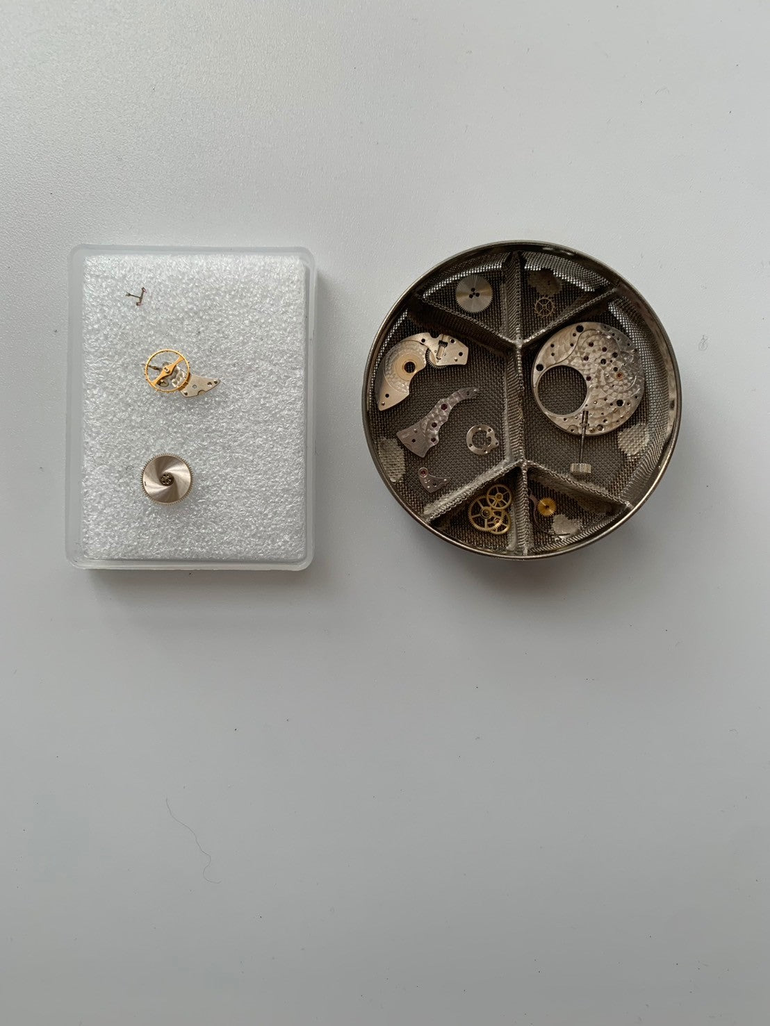 ヴァシュロン・コンスタンタン パトリモニー 33093/000G-0936 手巻き Cal.1003/2 750WG 革 純正ピンバックル(750WG)ホワイト文字盤 箱 ケース 冊子 タグ 保証書(2002年)修理完了紙(無記載)JEAN ROUSSEAU製革ベルト オーバーホール済み