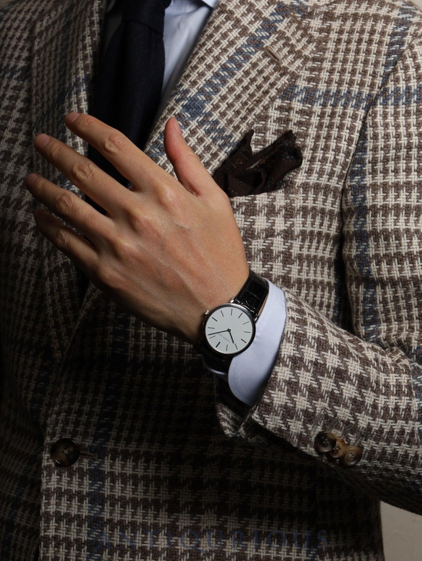 オーデマ・ピゲ エクストラフラット 手巻き Cal.K.2001/1A 750 純正革ベルト(使用感あり)純正尾錠(750)ホワイト文字盤 オーバーホール済み