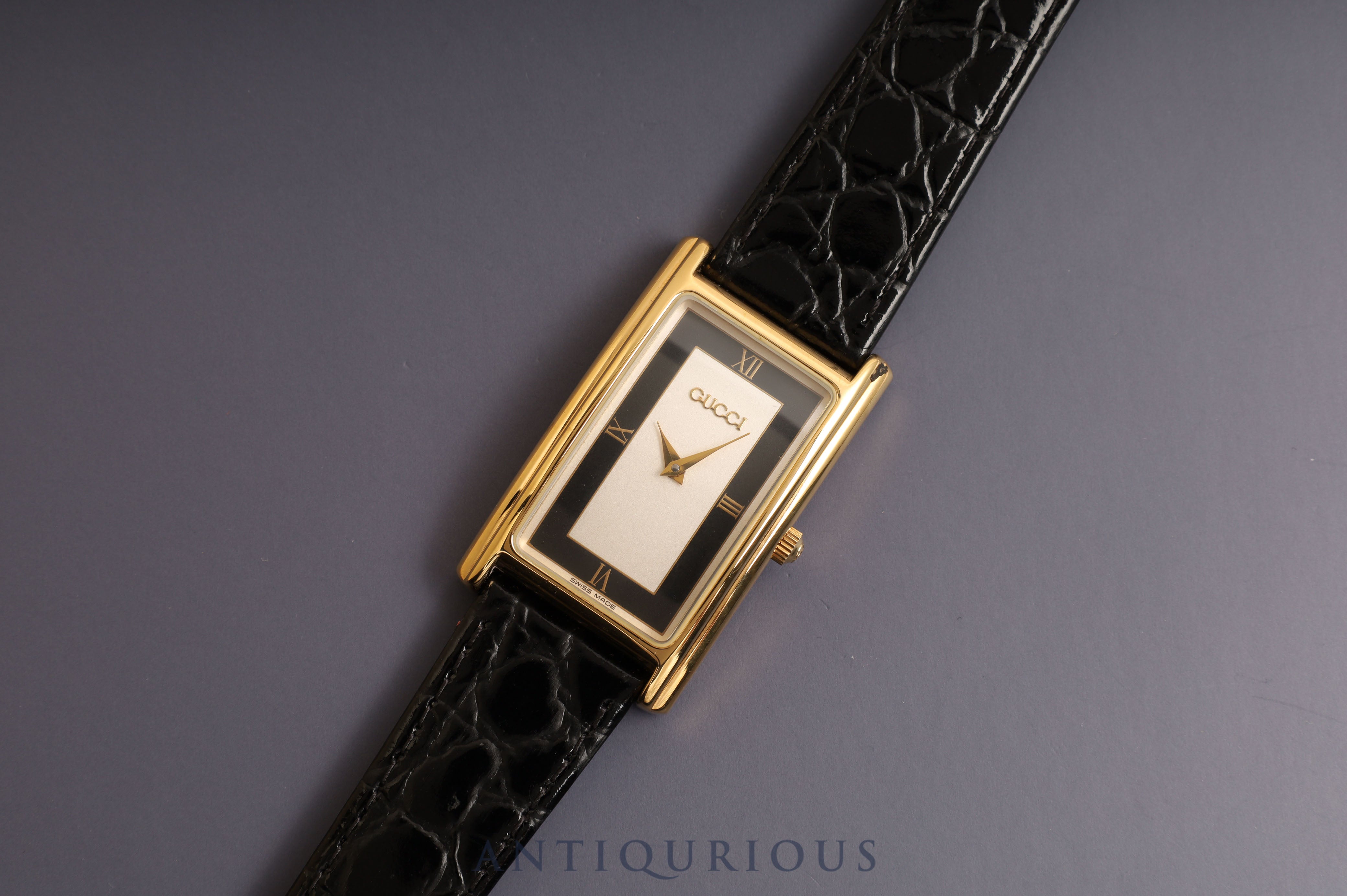Gucci Rectangular 2600M