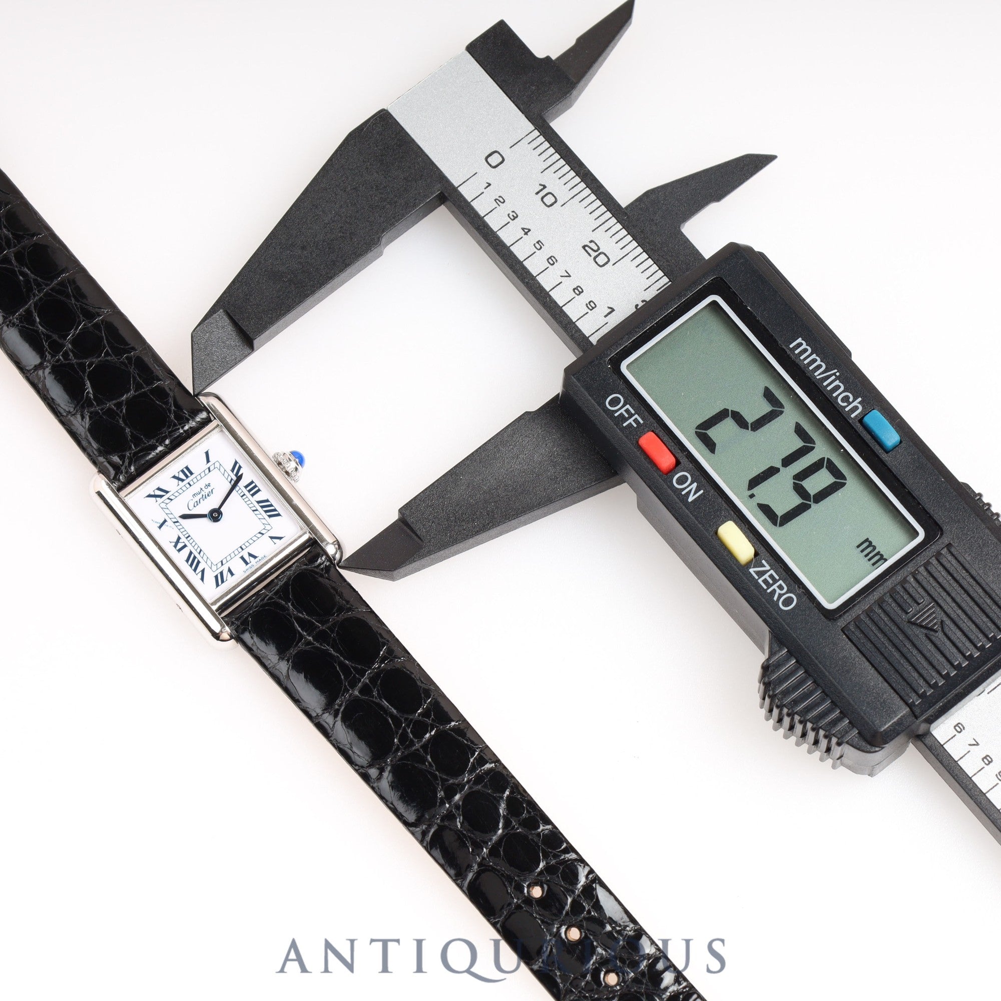 カルティエ マストタンク SM QZ ホワイトローマン文字盤 箱