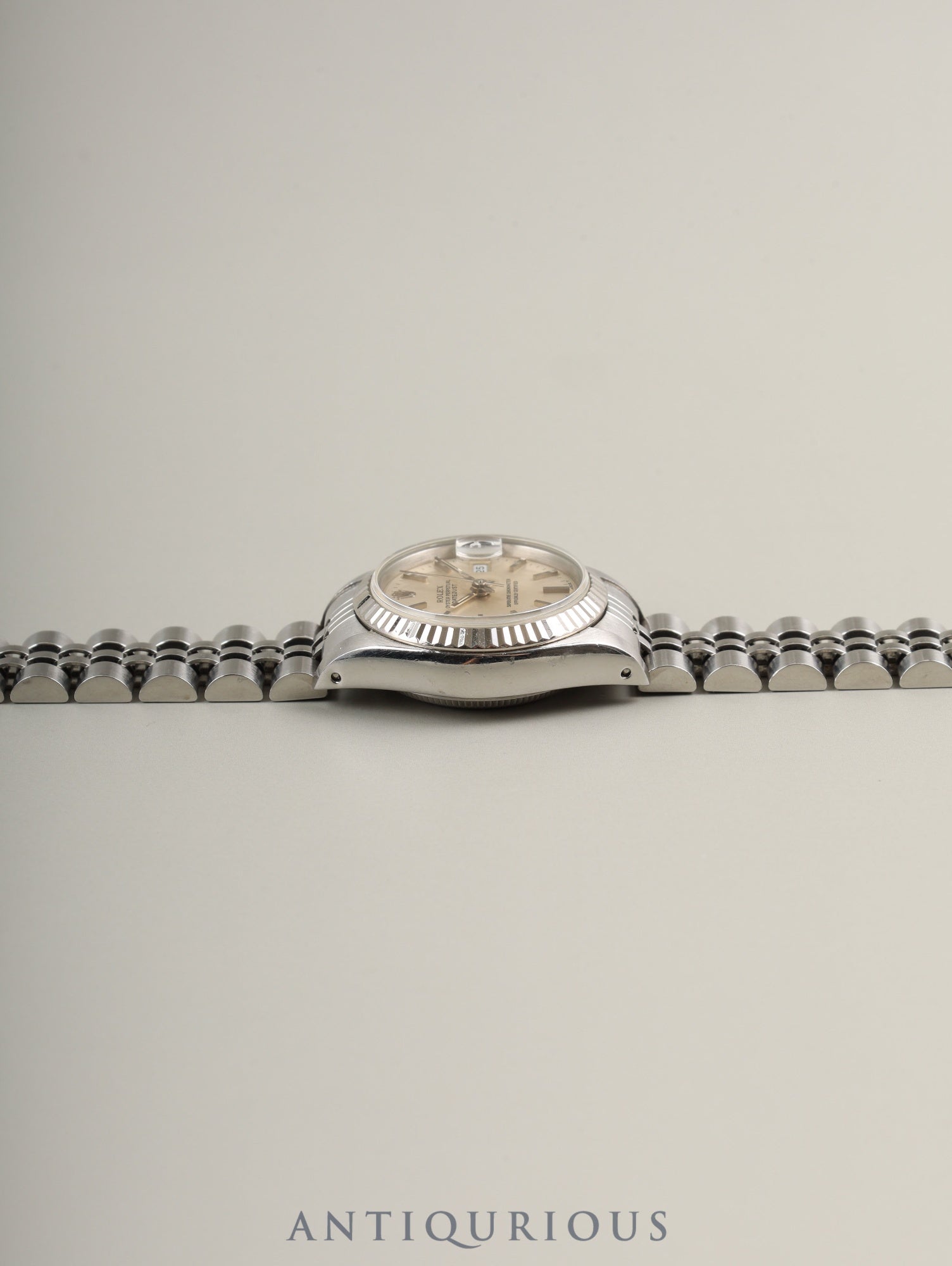 ロレックス デイトジャスト 69174 レディ 自動巻き Cal.2135 SS/WG SS シルバー文字盤 N番(1991年) オーバーホール済み