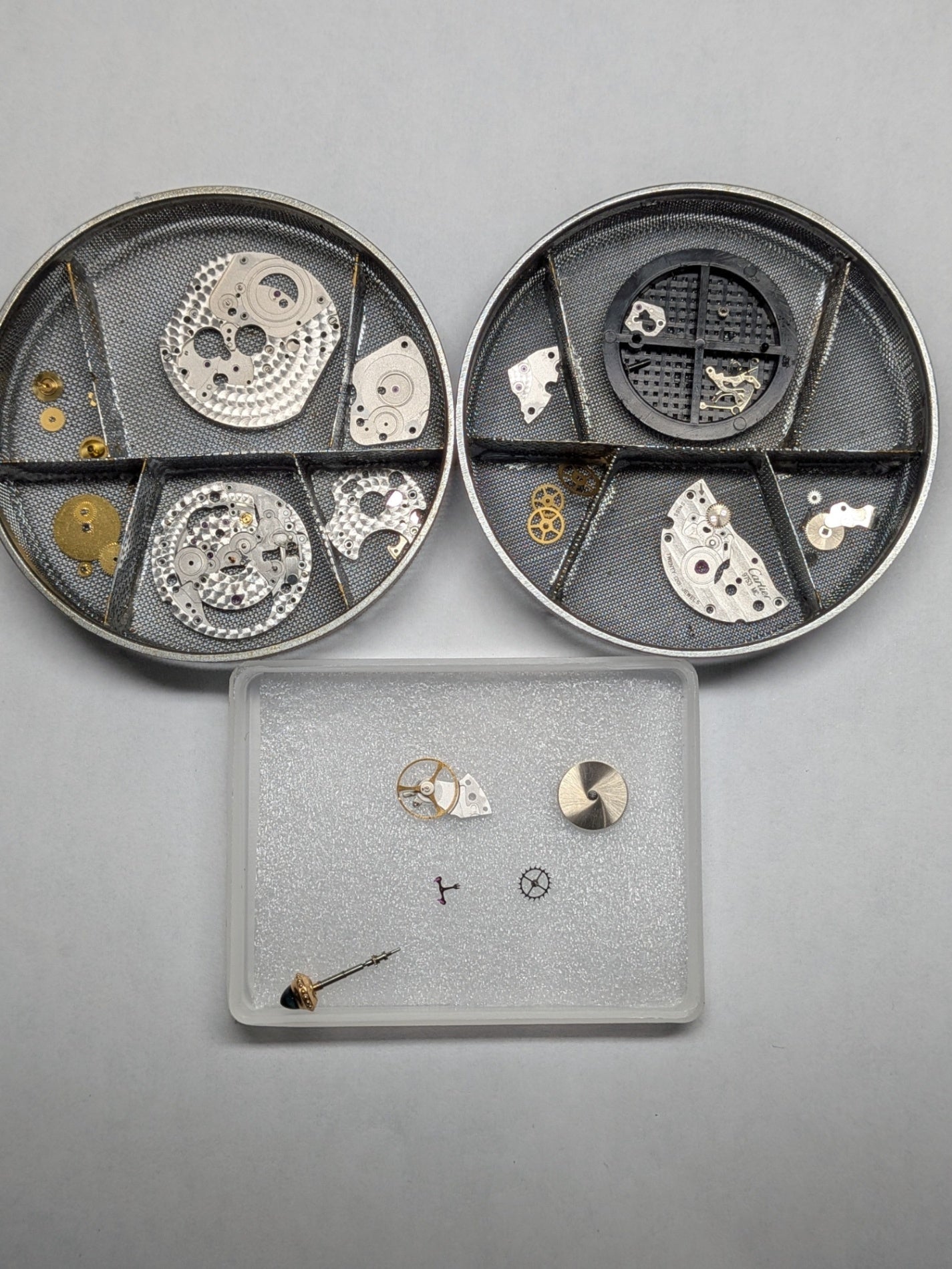 カルティエ タンクルイカルティエ XL マニュアルデイト W1560002/ 3185 手巻き Cal.9753MC 750PG 純正Dバックル(750PG) ギョーシェブラウンローマン文字盤 純正レザーベルト オーバーホール済み