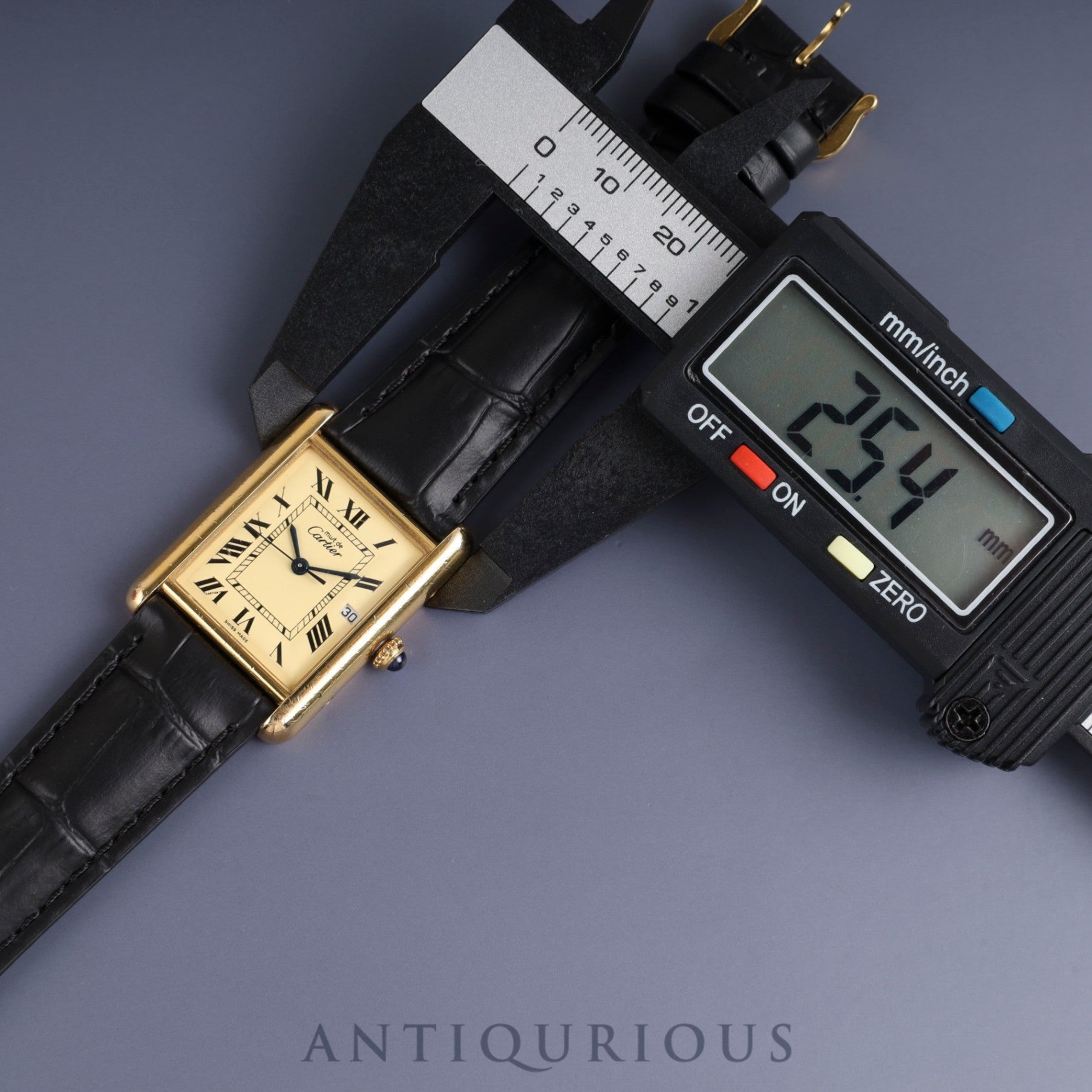 カルティエ マストタンク GM(XL) W1017454 / 2413 クォーツ Cal.687 SV925 革 純正尾錠(GP)アイボリーローマン文字盤 箱 冊子 仮保証書 (2002年) オーバーホール済み