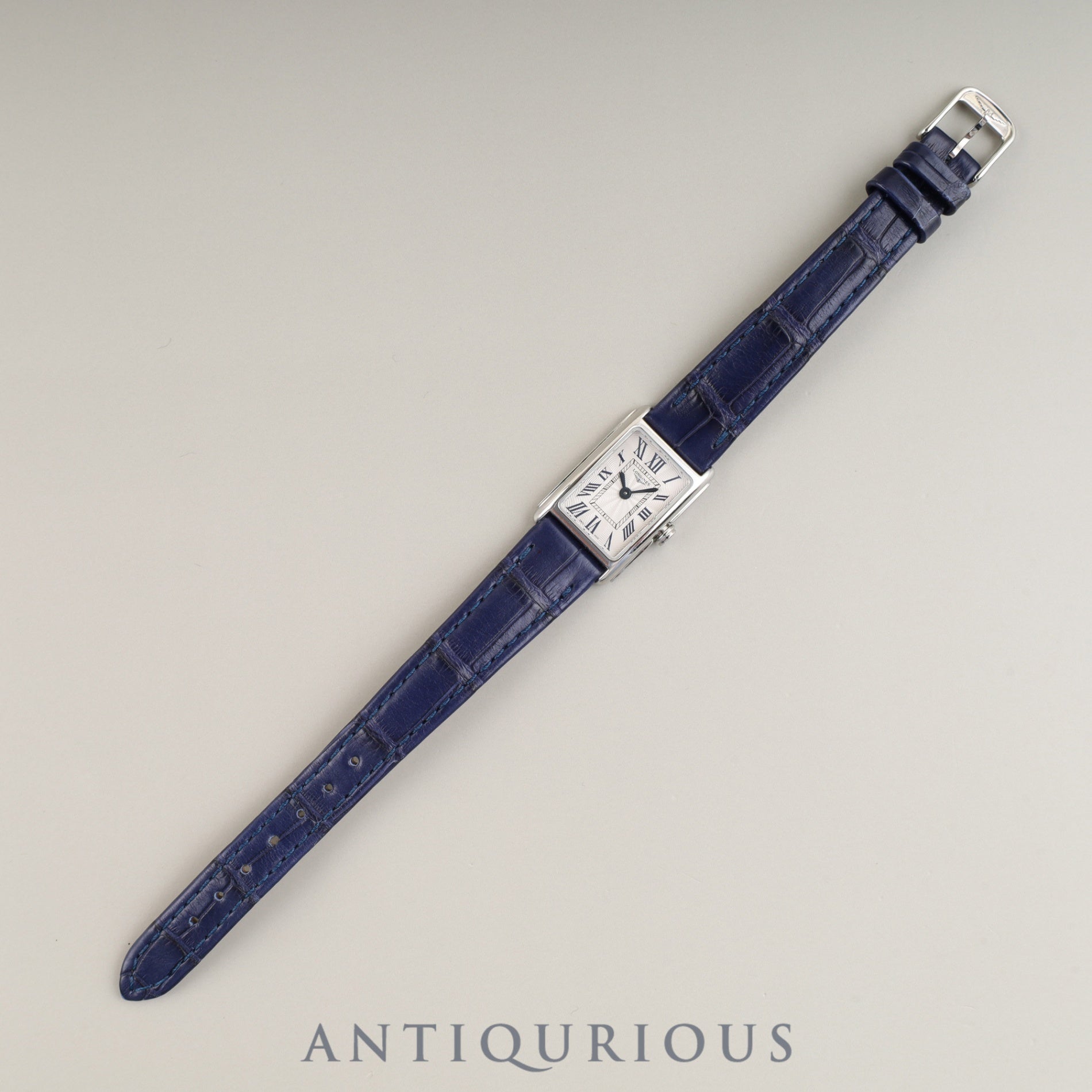 ロンジン ドルチェヴィータ L5.258.4 クォーツ Cal.L963.2 SS 純正革ベルト 純正尾錠(SS)シルバー文字盤 箱(汚れあり)国際保証書(2017年)説明書 純正革ベルト×2本 オーバーホール済み