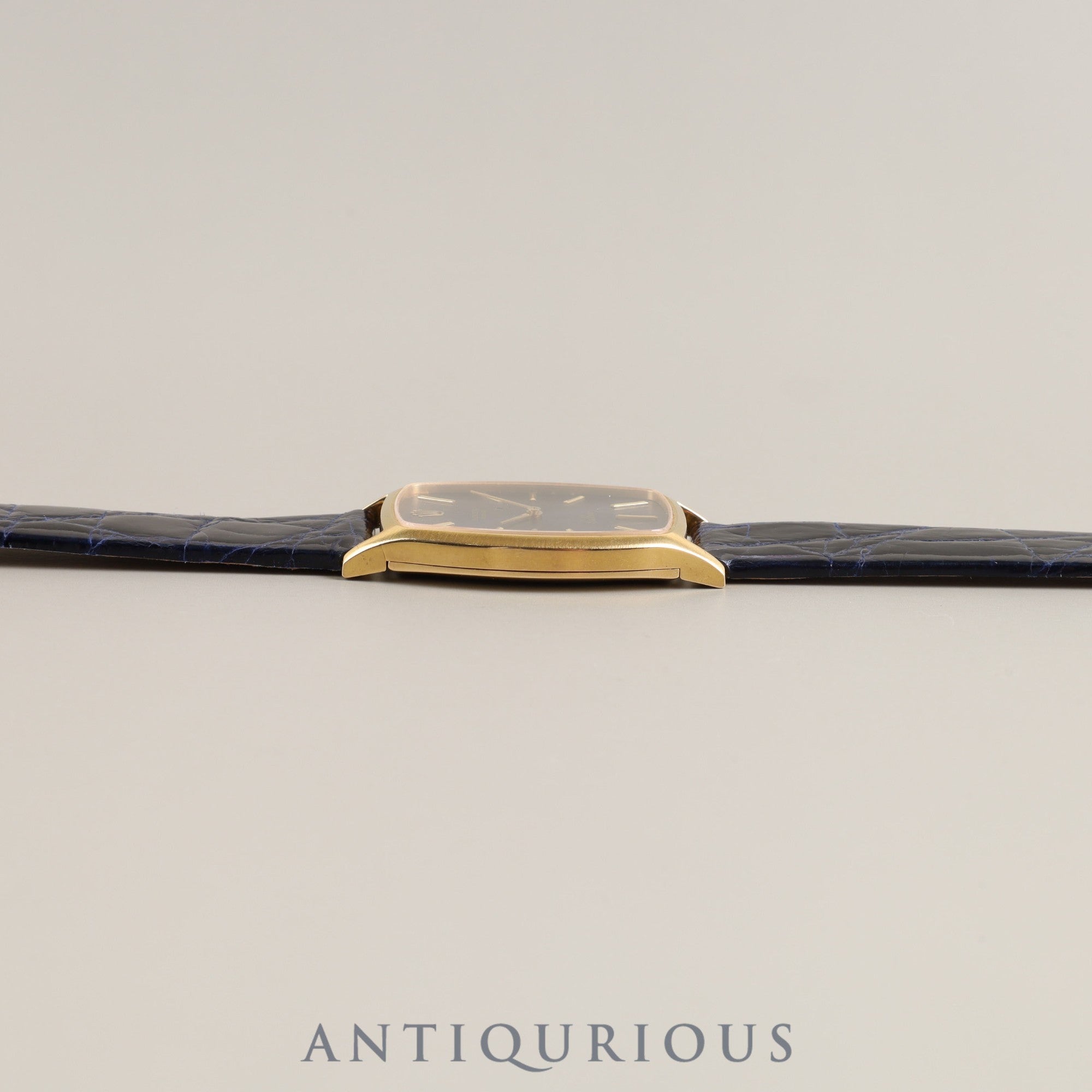Rolex Cellini 3807 Manual winding Cal.1600 YG Leather Genuine buckle (GP) Blue dial No. 27 (1969) Overhauled