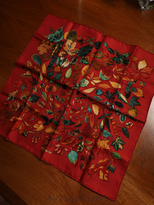 エルメス スカーフ カレ45 渦巻き SILK100%