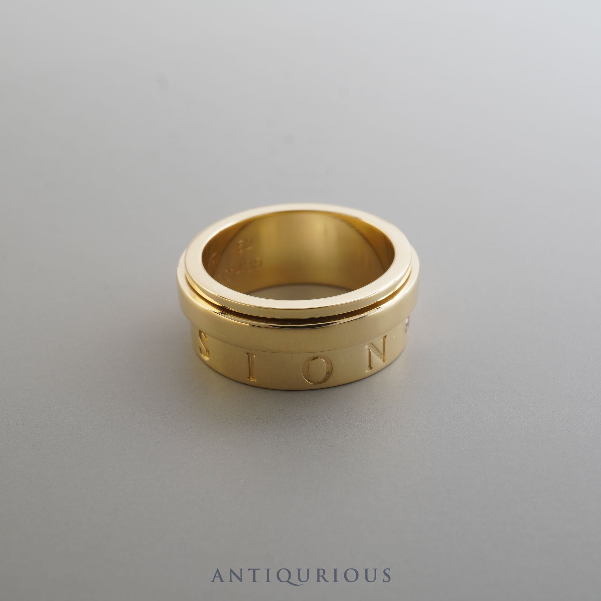 Piaget Possession Ring