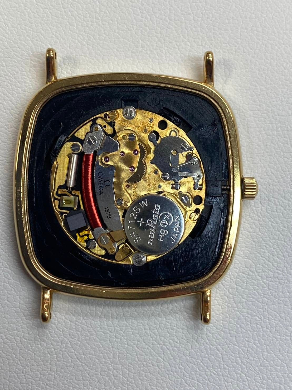 オメガ デ・ヴィル 195 077.2 クォーツ Cal.1378 GP 革 純正尾錠(GP)ブラック文字盤 オーバーホール済み