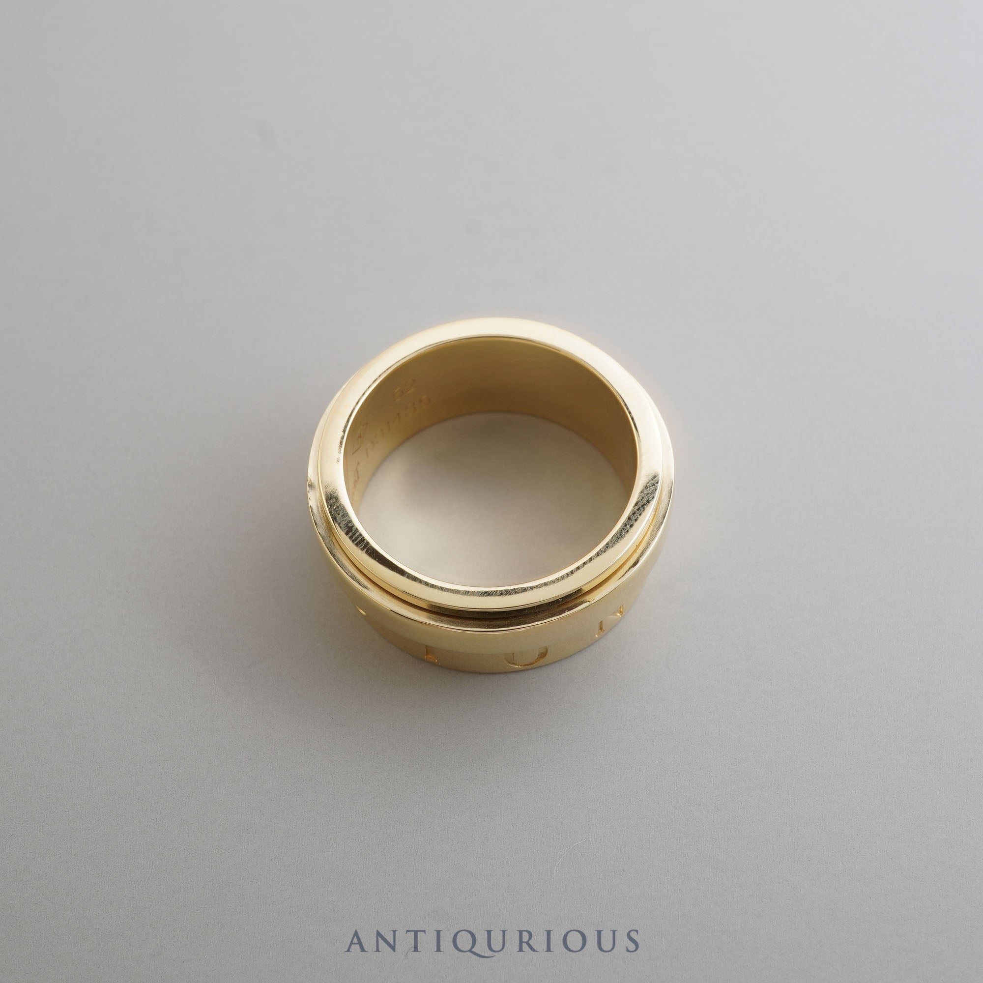 Piaget Possession Ring