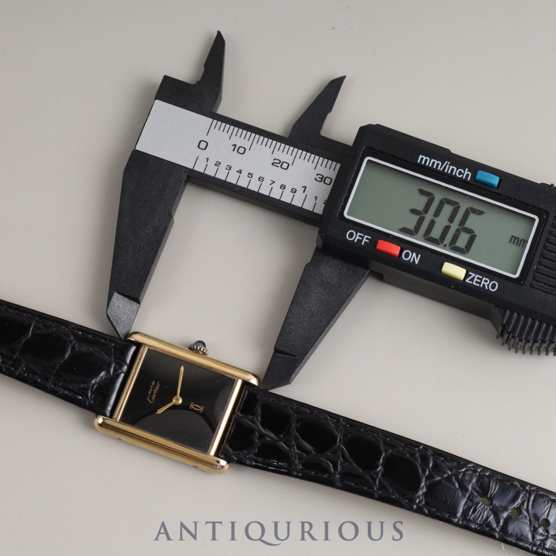 Cartier Must Tank LM Manual winding 925 Leather Genuine buckle (GP) Black onyx dial Overhauled