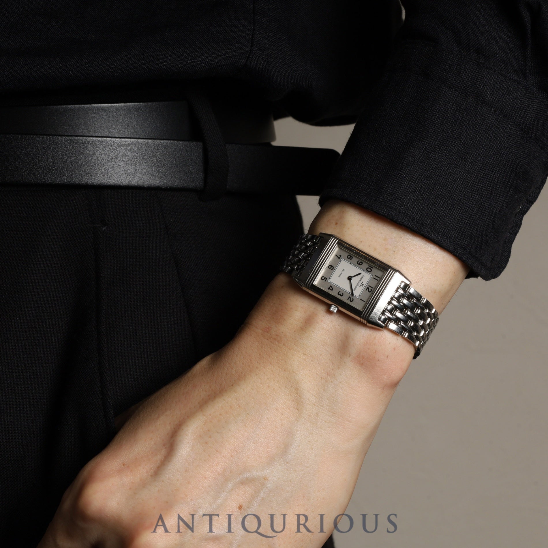 Jaeger-LeCoultre Reverso Classic Q2508120 / 250.8.86 Manual winding Cal.846/1 SS SS Silver dial Box Case Booklet Warranty (1997) Overhauled