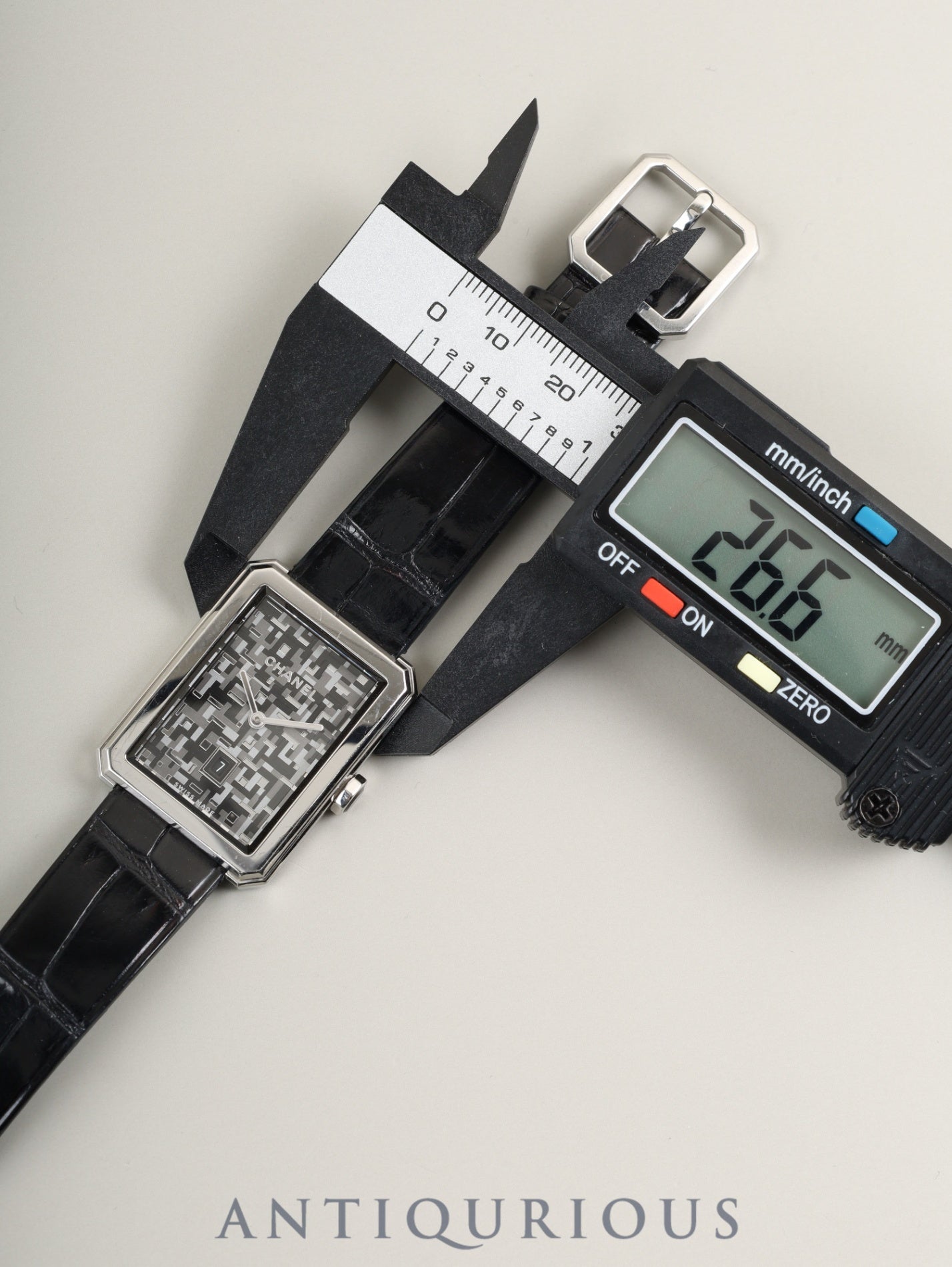 シャネル ボーイフレンド ネオツイード 世界1000本限定 H6128 クォーツ SS 純正革ベルト 純正尾錠(SS)グレー文字盤 箱 保証書(2019年)冊子 オーバーホール済み