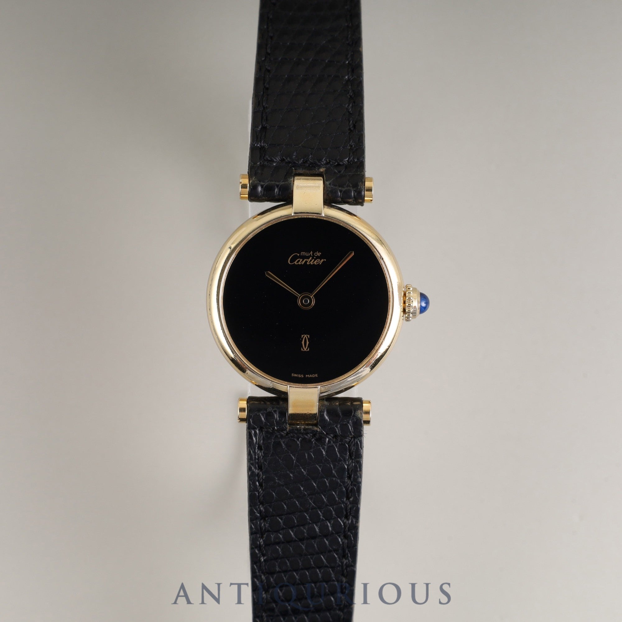 Cartier Must Vendôme VLC SM 18 Quartz Caliber - SV925 with genuine leather strap and genuine GP buckle. Onyx dial. Completely serviced at a Cartier boutique.