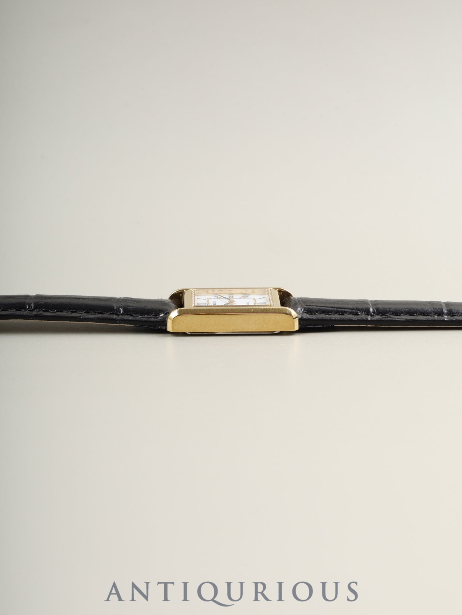 セイコー SUP250P/V115-0BD0 北米限定逆輸入モデル ソーラー GP/SS 革 純正尾錠(GP)ホワイトローマン文字盤 オーバーホール済み