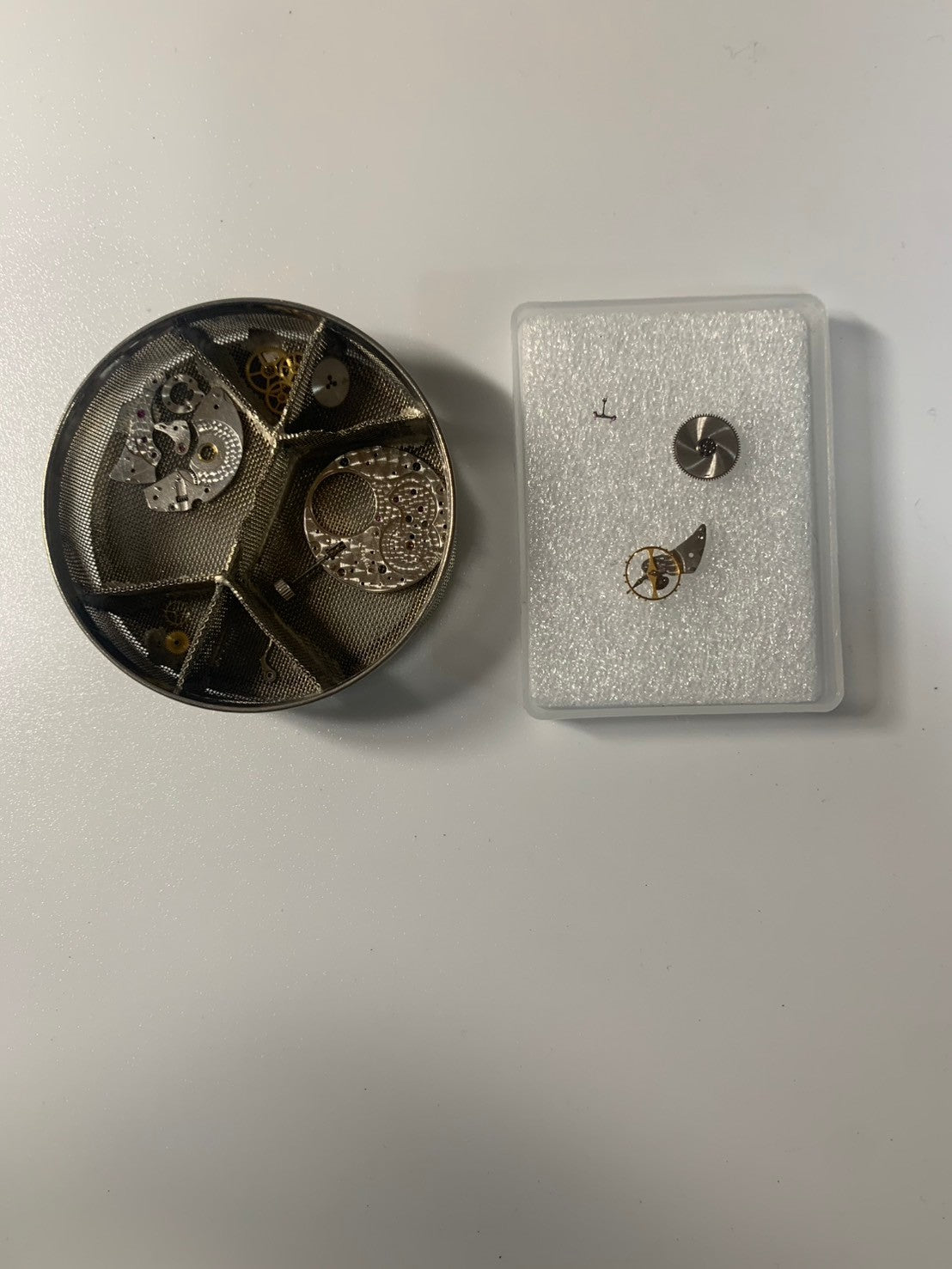 ヴァシュロン・コンスタンタン パトリモニー 33093/3 手巻き Cal.1003/2 750WG 革 純正ピンバックル(750WG)ホワイトローマン文字盤 ケース 純正革ベルト オーバーホール済み