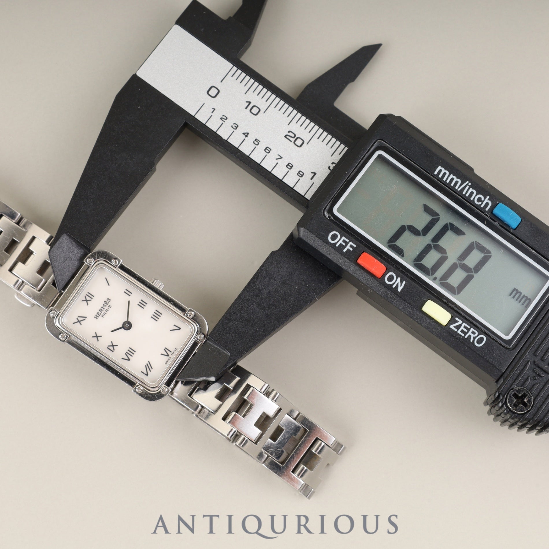 Hermès Cloajour CR2.210 Quartz Cal.976.001 Stainless Steel White Shell Dial Overhauled