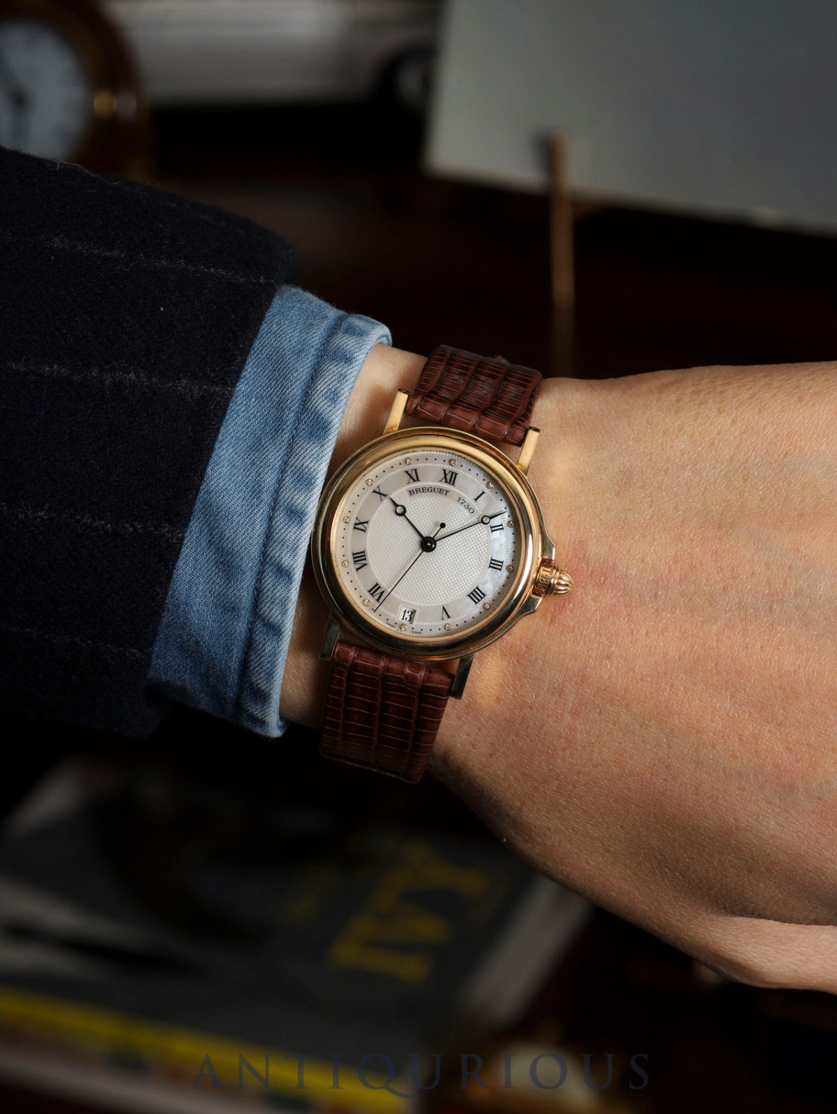Breguet Marine 4400BA / 52 / 174 Automatic Cal.889/1 750YG Leather strap Original buckle (750YG) Mother-of-pearl dial Box Tags Overhauled
