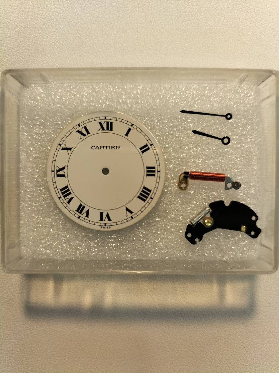 カルティエ ヴァンドーム VLC LM 881001 クォーツ Cal.- 750 純正革ベルト 純正尾錠 (GP)ホワイトローマン文字盤 30mm 箱 オーバーホール済み