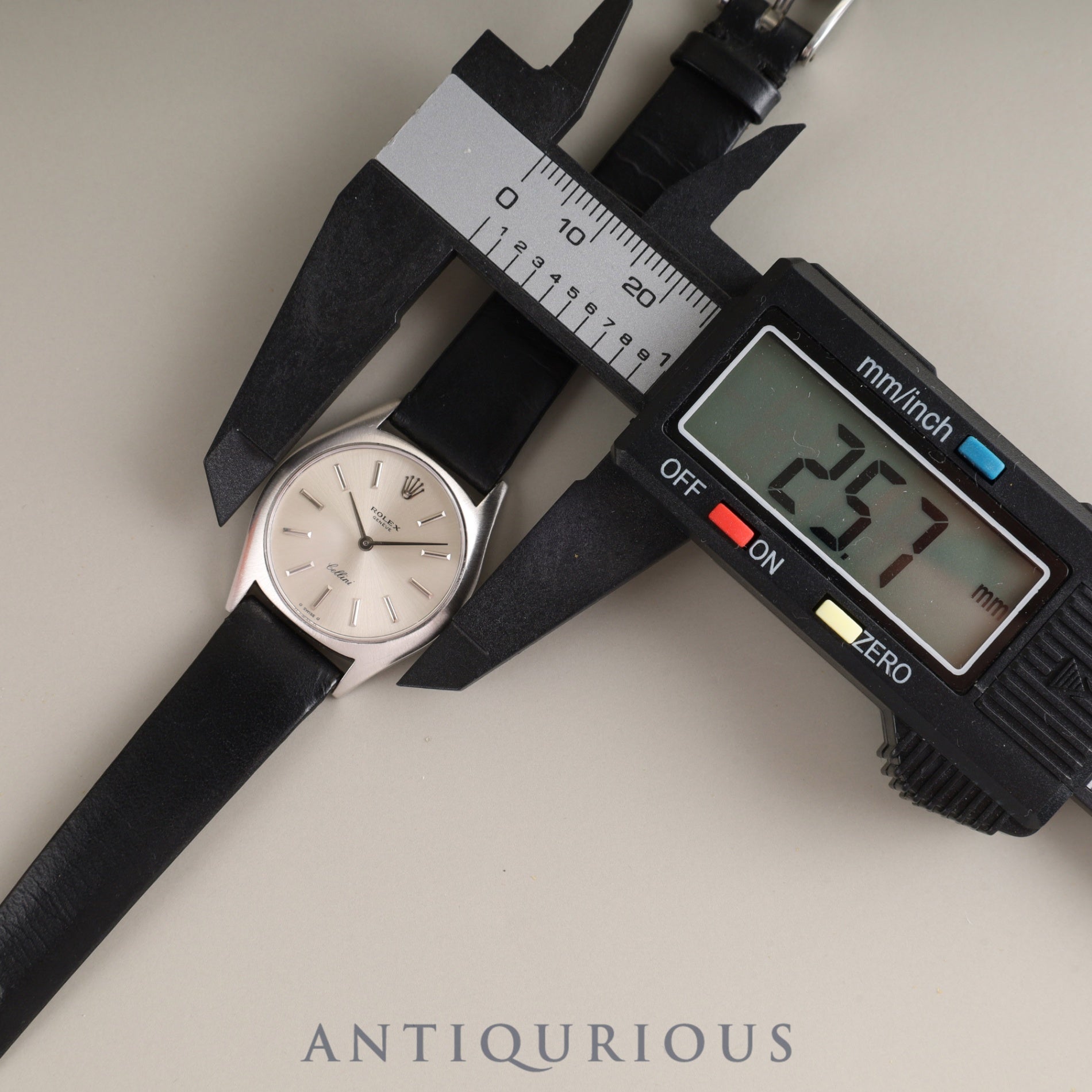 ロレックス チェリーニ 3800 手巻き Cal.1600 750 純正革ベルト 純正尾錠(SS) シルバー文字盤 箱 保証書(1971年) タグ オーバーホール済み