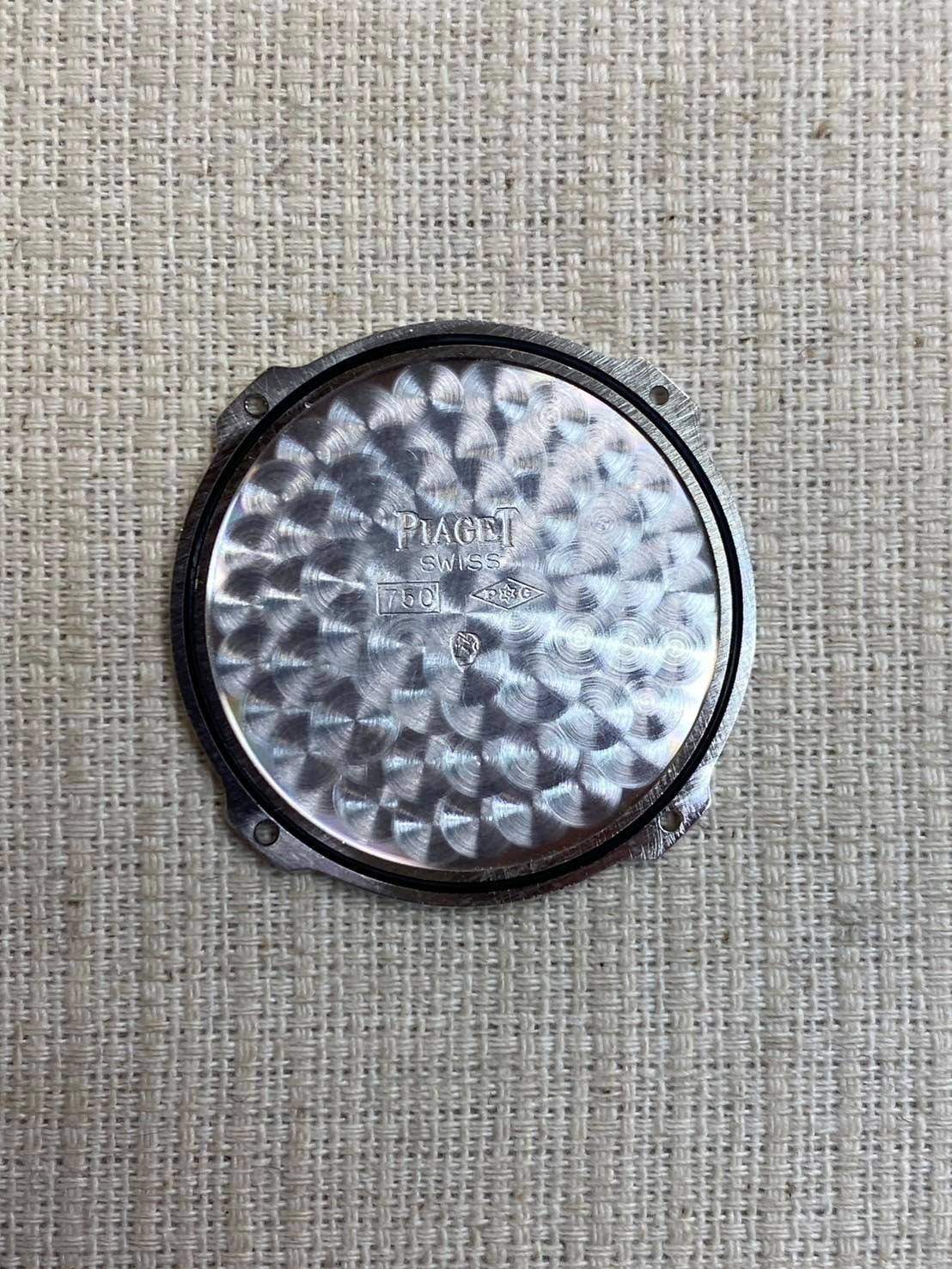 Piaget Round 5894 Quartz 750 Genuine Buckle (750) Silver Dial