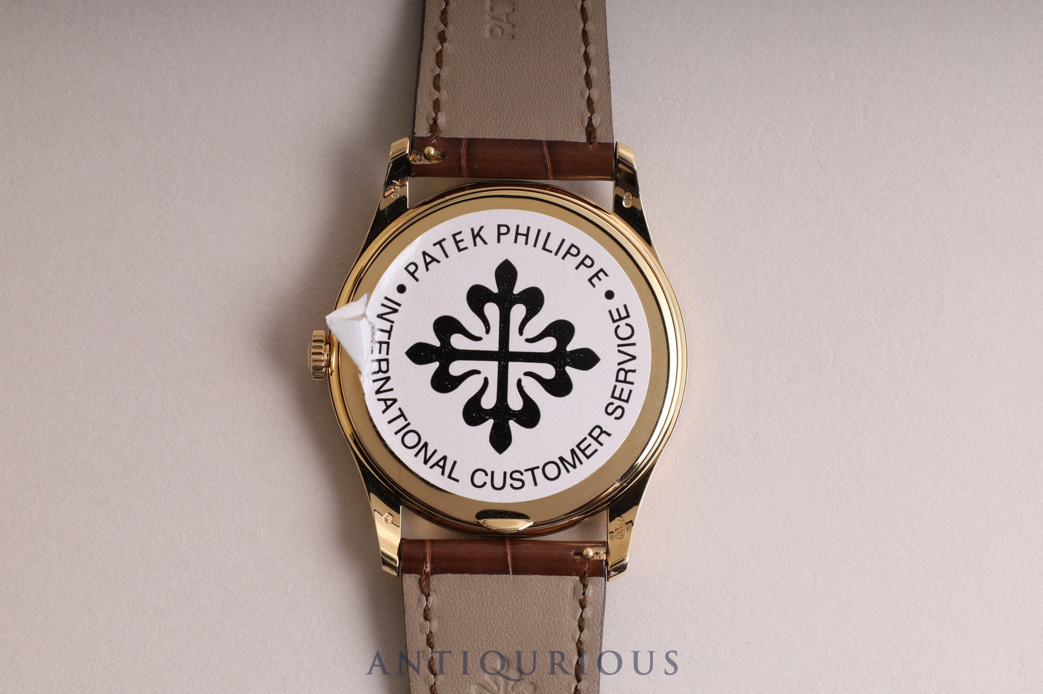 Patek Philippe Calatrava 5196J-001