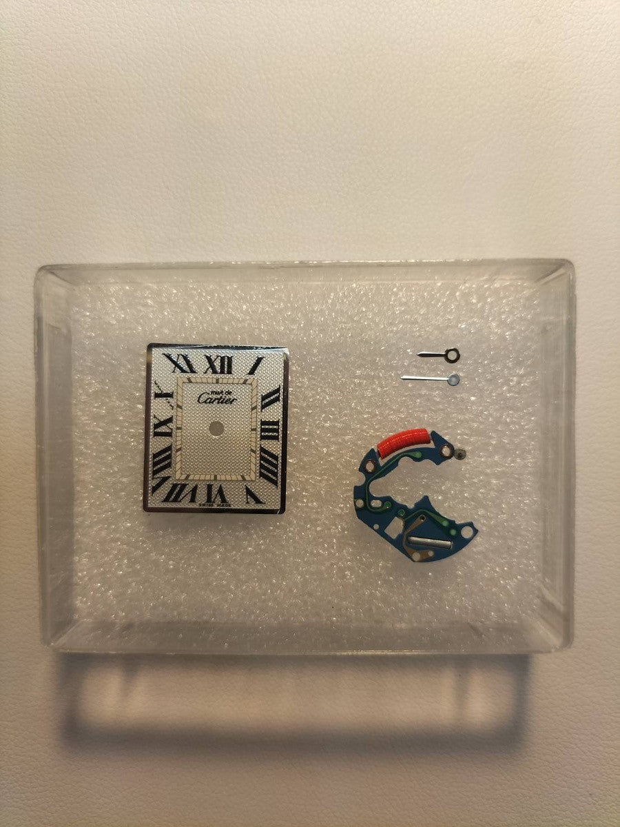 Cartier Must Tank MM 2416 Quartz Caliber 057 SV925 Leather Strap with Genuine D-Clasp (Stainless Steel) Silver Roman Dial (Christmas Limited Edition / SWISS MADE) Circa 2000 Box Overhauled