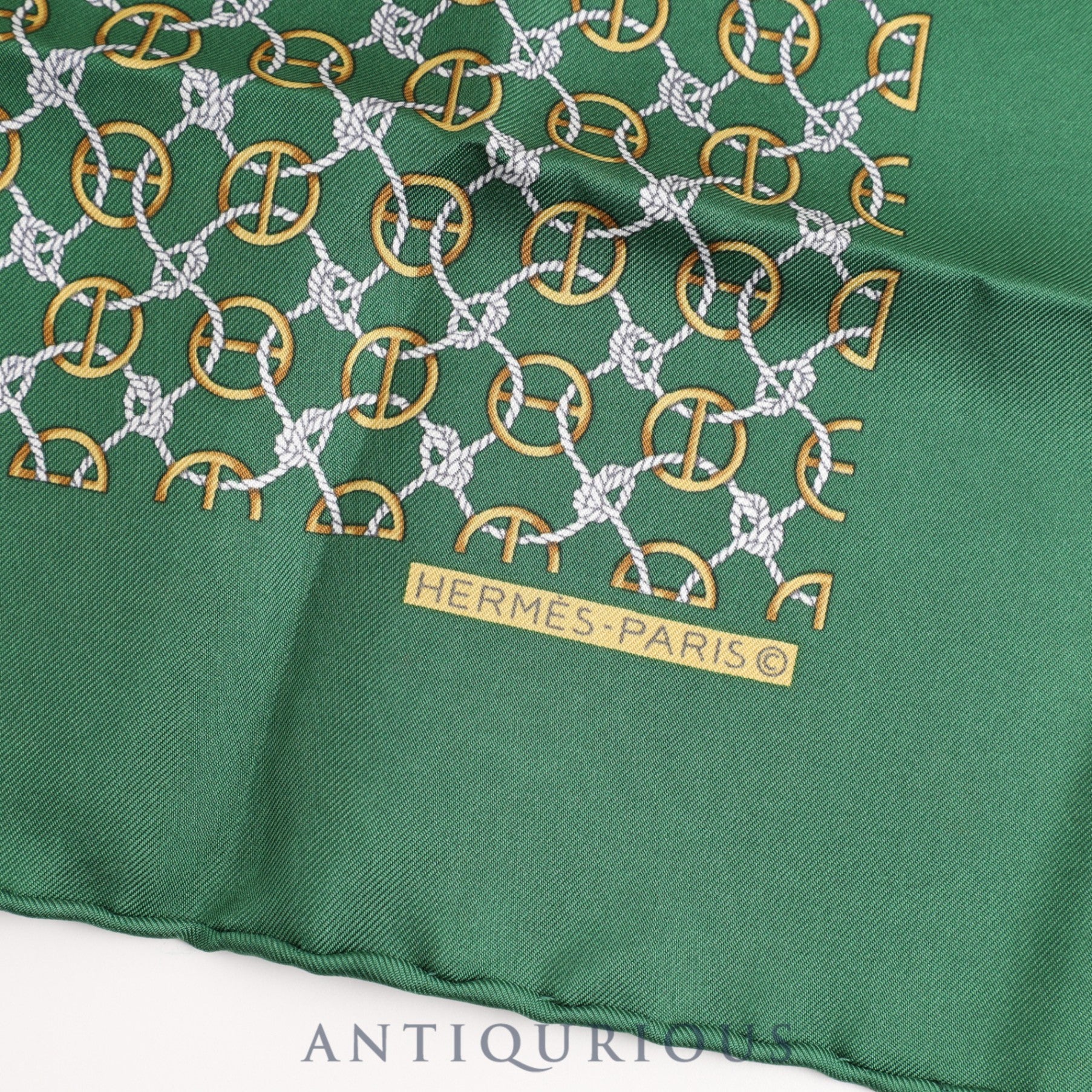 Hermes scarf Carre 45 all-over pattern green 100% SILK