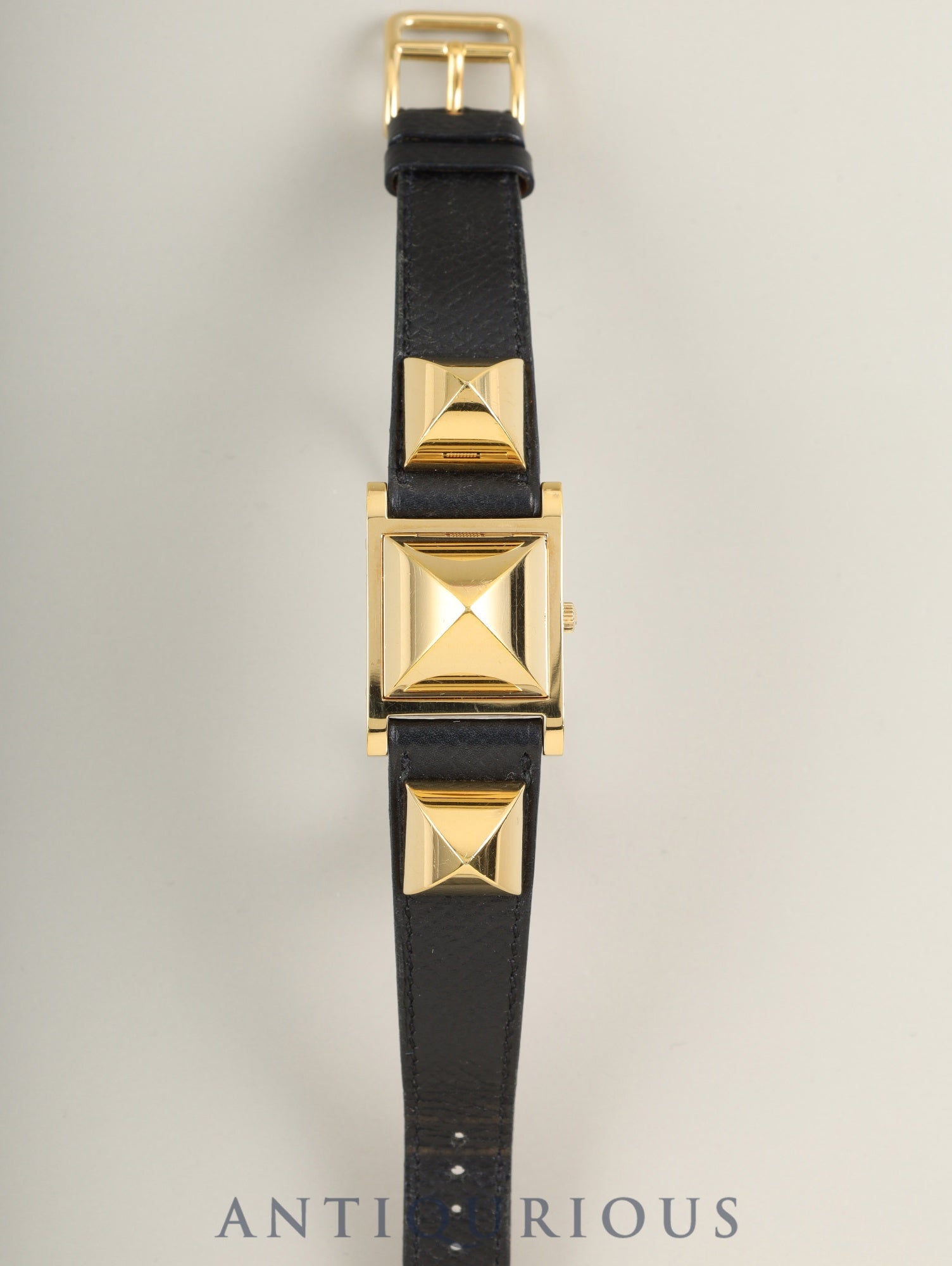 エルメス メドール 11.01 クォーツ Cal.976.001 GP 純正革ベルト(◯Y刻印:1995年) 純正ピンバックル(GP) ホワイト文字盤 箱 冊子 タグ 保証書(1995年)オーバーホール済み