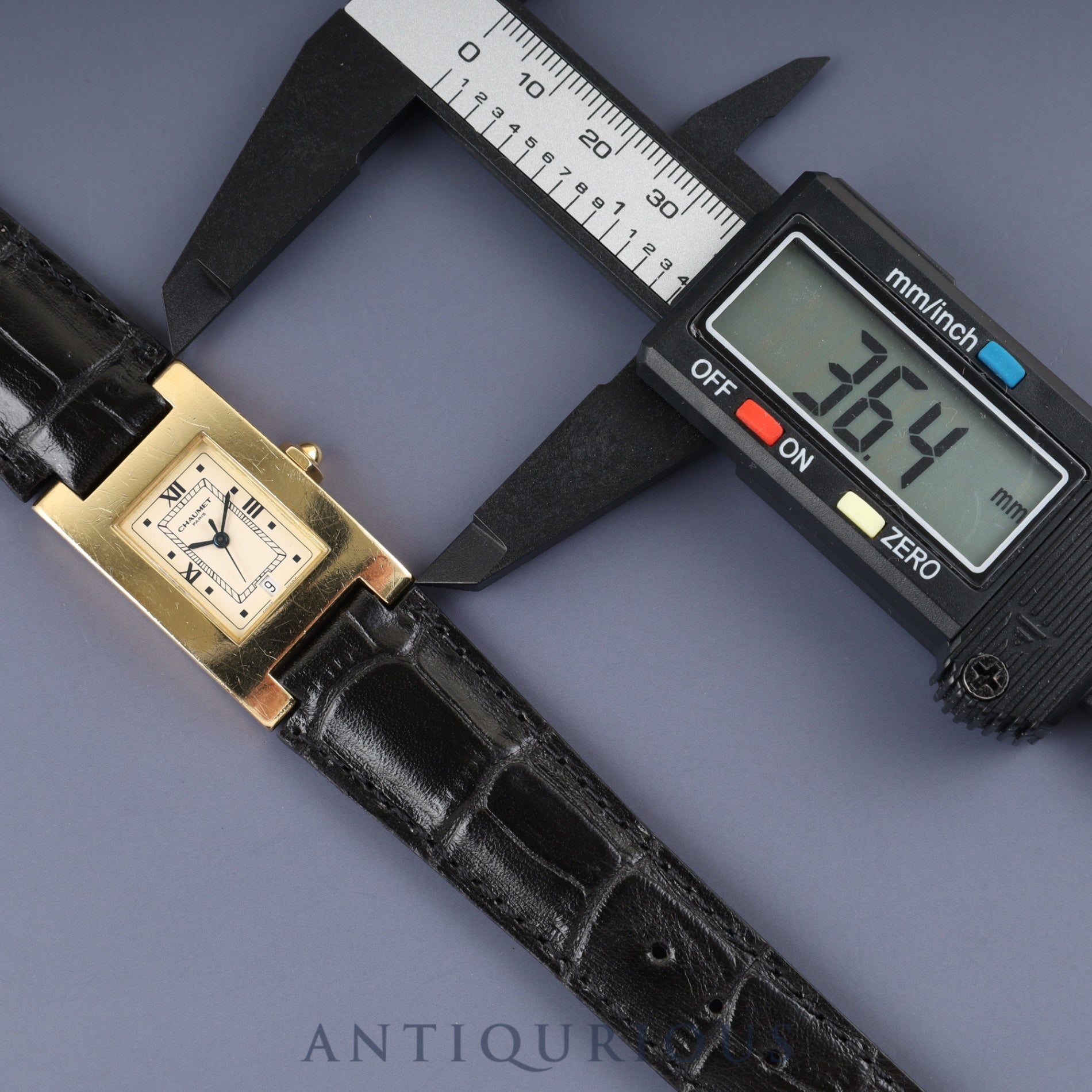 ショーメ スティル・ドゥ・ショーメ 750 クォーツ Cal.- YG 純正尾錠(GP)アイボリー文字盤 オーバーホール済み