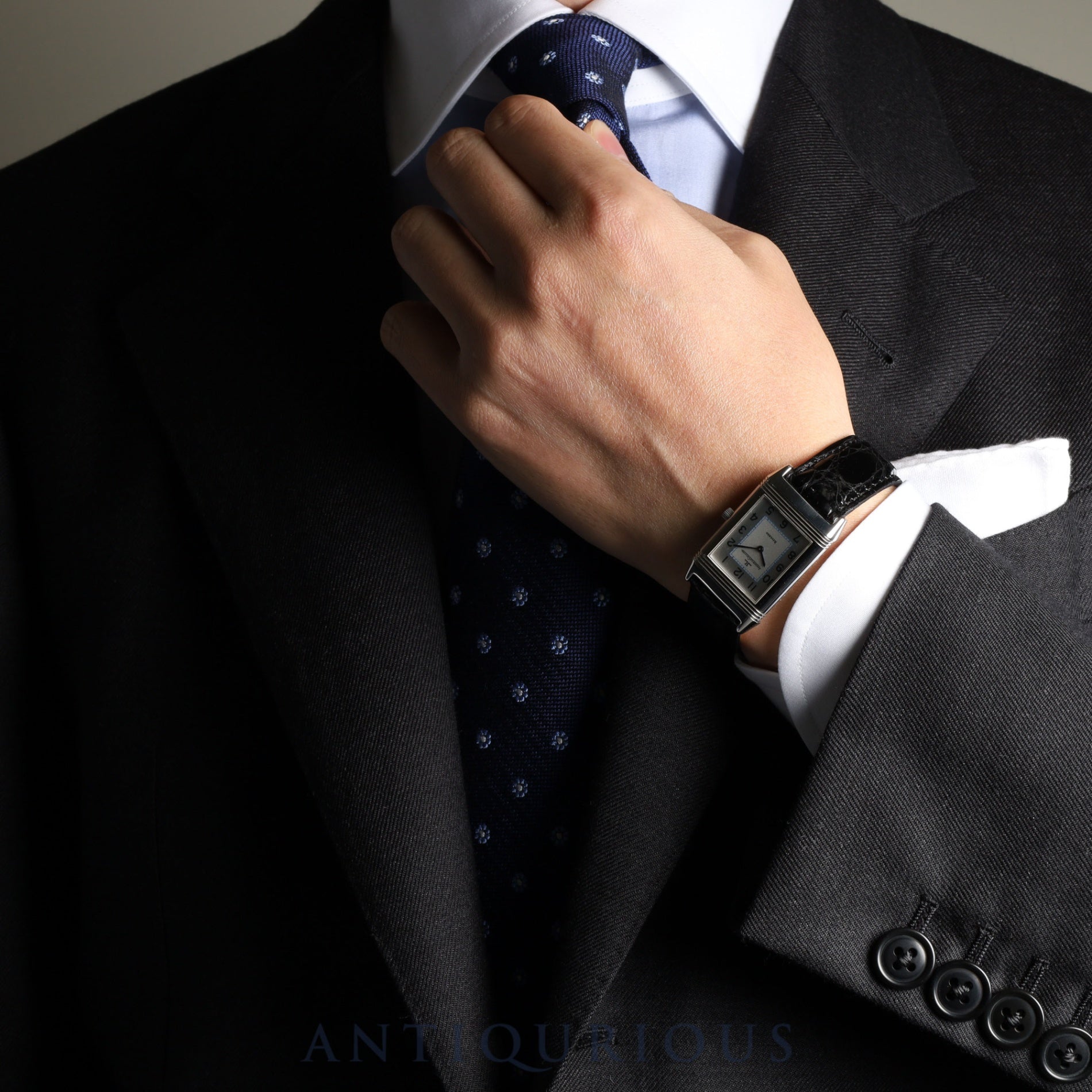 ジャガー・ルクルト レベルソ クラシック 250.8.86 手巻き Cal.846/1 SS 革 純正尾錠(SS)シルバーアラビア文字盤 ケース 保証書(1996年) 冊子 オーバーホール済み ※ケース裏彫りあり