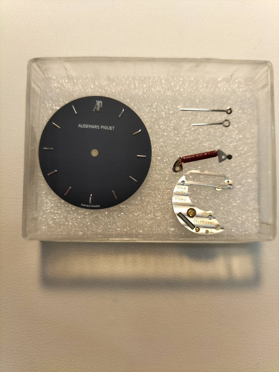 オーデマ・ピゲ エクストラフラット クォーツ Cal.2612 750 革 純正尾錠(750)ブルー文字盤 オーバーホール済み