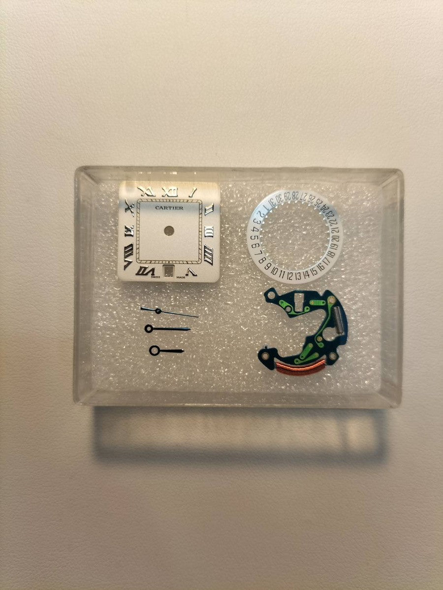 Cartier Santos Galbee LM W20025D6 / 1564 Quartz Cal.87 Stainless Steel Ivory with Silver Roman Dial Overhauled