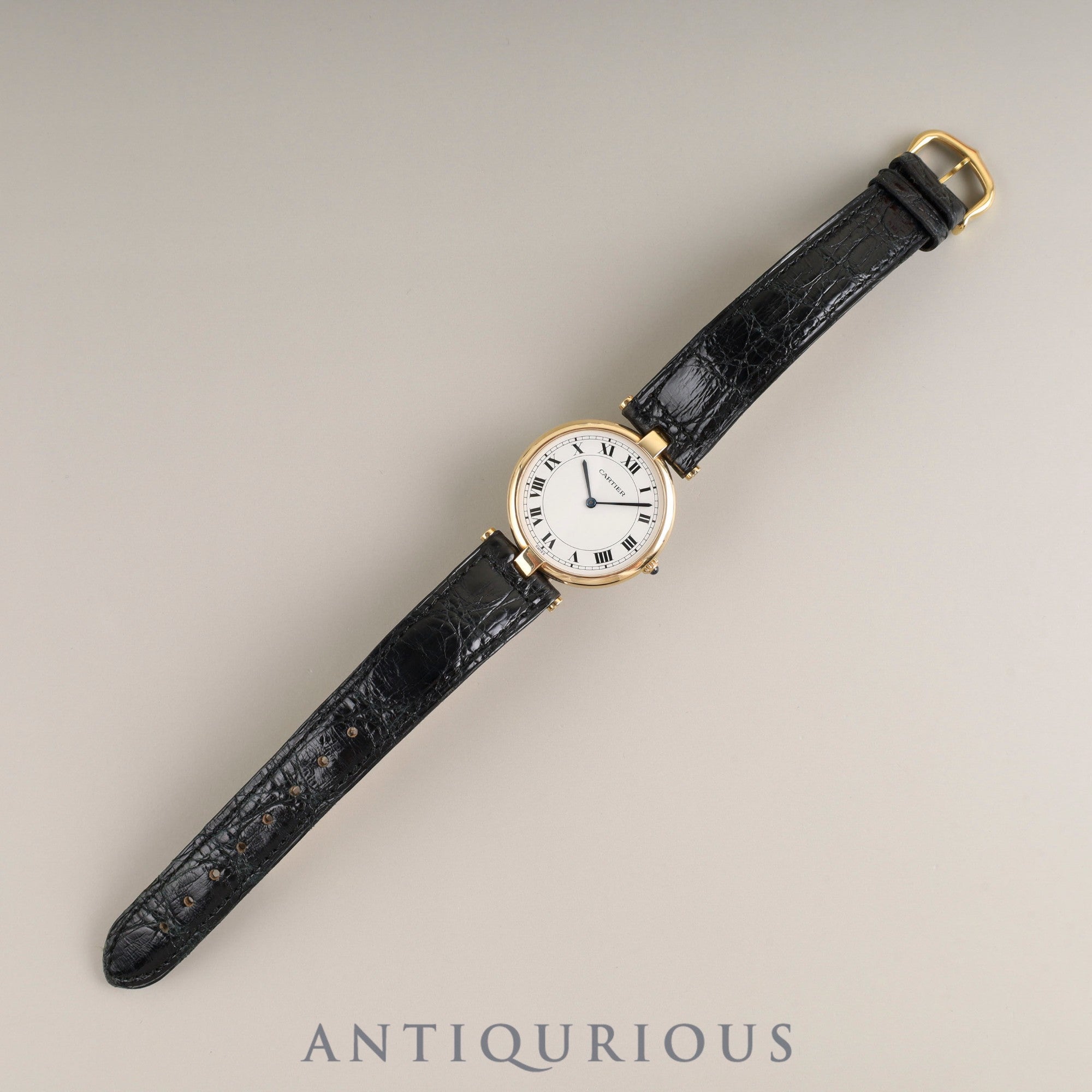 Cartier Vendôme VLC LM 881001 Quartz Cal.-750 with genuine leather strap and genuine buckle (GP). White Roman dial, 30mm. Boxed and overhauled.